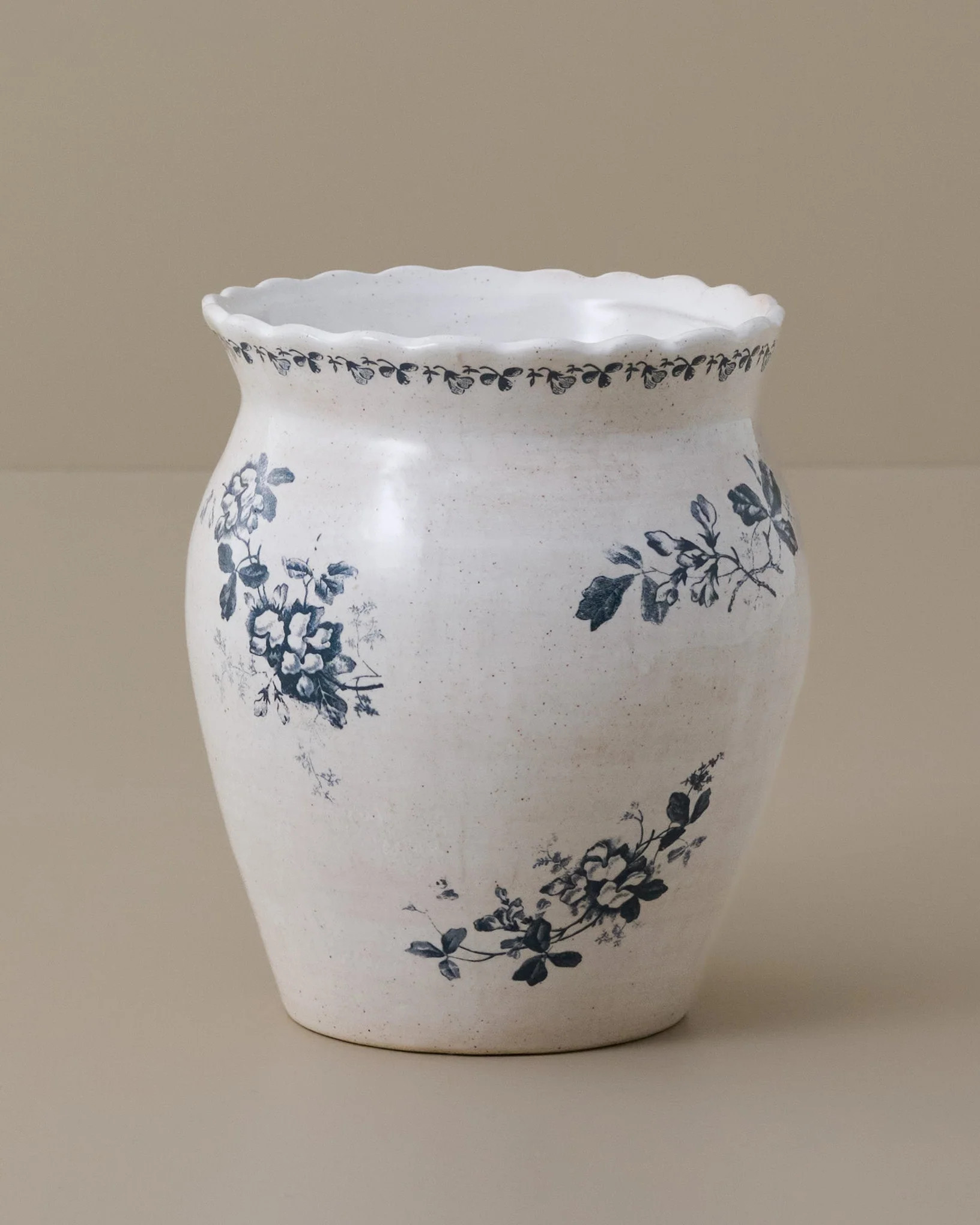 Heirloom Garden Navy Floral Vase | Magnolia