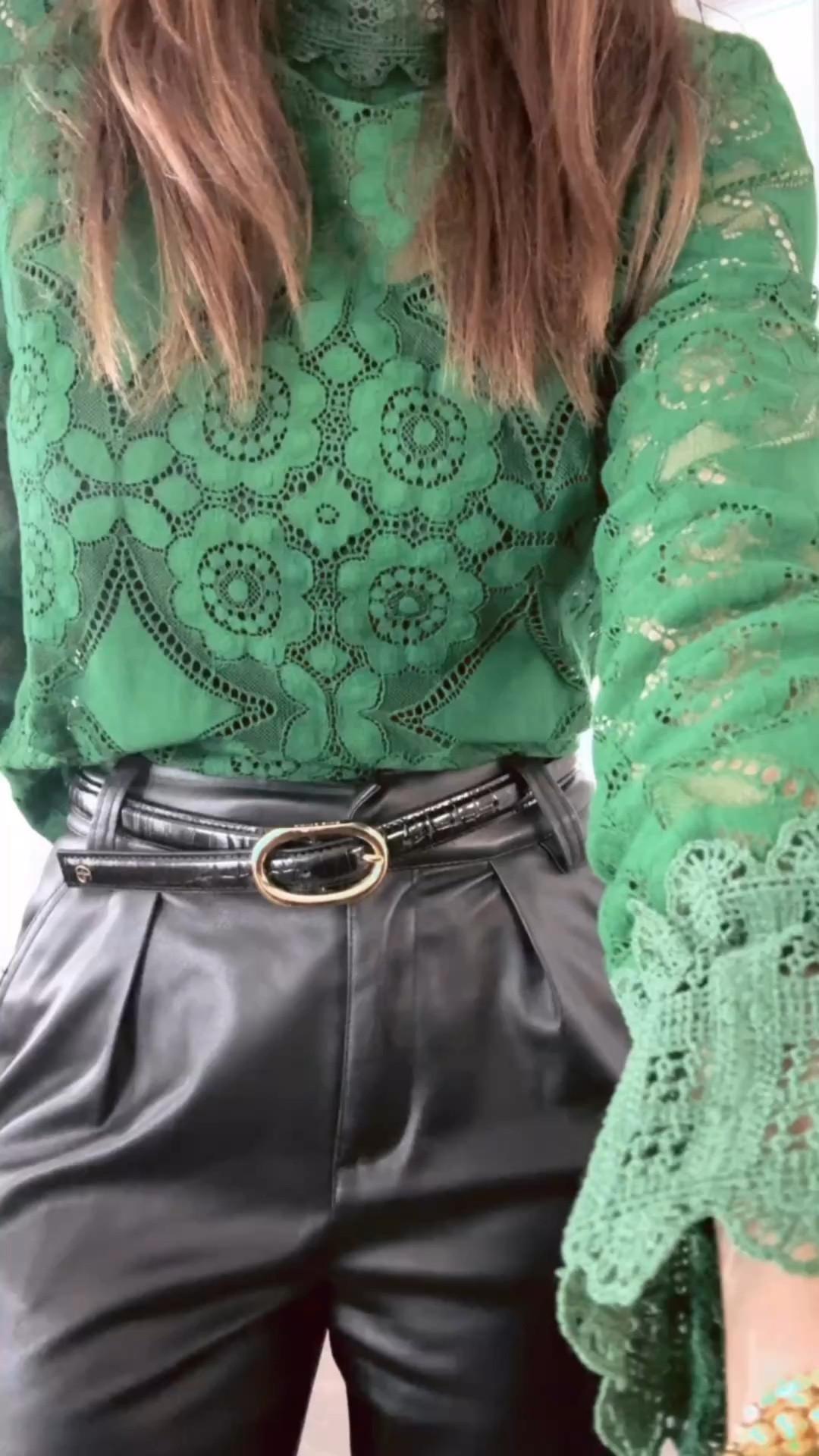 Paddy’s Day Outfit Check ☘️✅☘️

Sporting this green lace top I’ve had in my wardrobe for years and paired it with faux leather pants and an oversized blazer. 