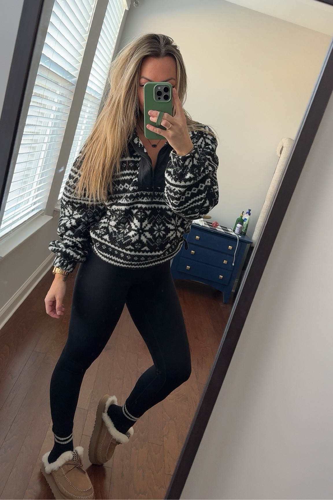 Basic winter outfit that’s cute, cozy and comfy! 

#LTKStyleTip #LTKSeasonal #LTKActive