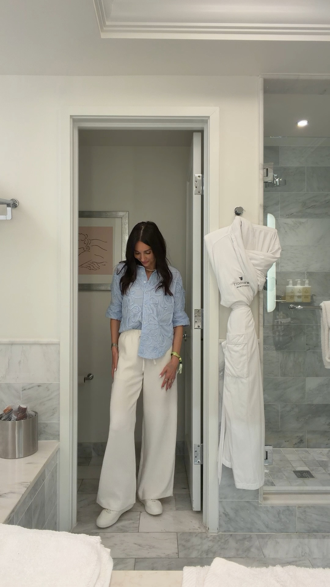 Outfit 🔗 xs in shirt, s in pants - these do not wrinkle at all! Sat all day in these no wrinkle in sight .shoes fit tts

#LTKOver40 #LTKgrwm #LTKActive