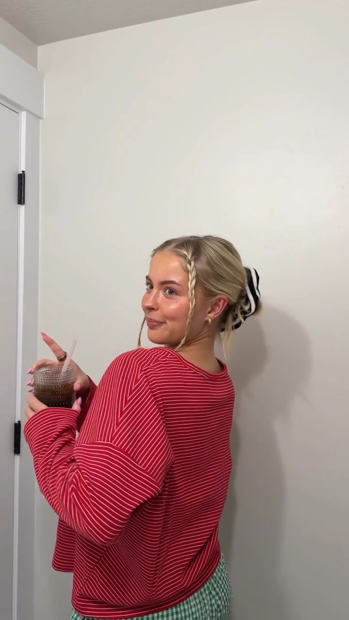 fav drink + new makeup + a colorful outfit right before a galentines party? nothing like it!!! 🍓⭐️🥤