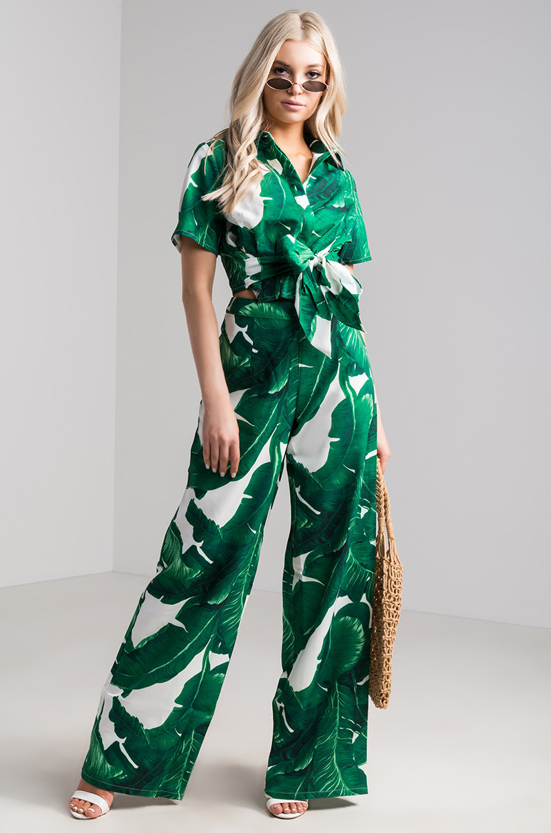 AKIRA Saturday To Saturday Palm Print Pants | AKIRA