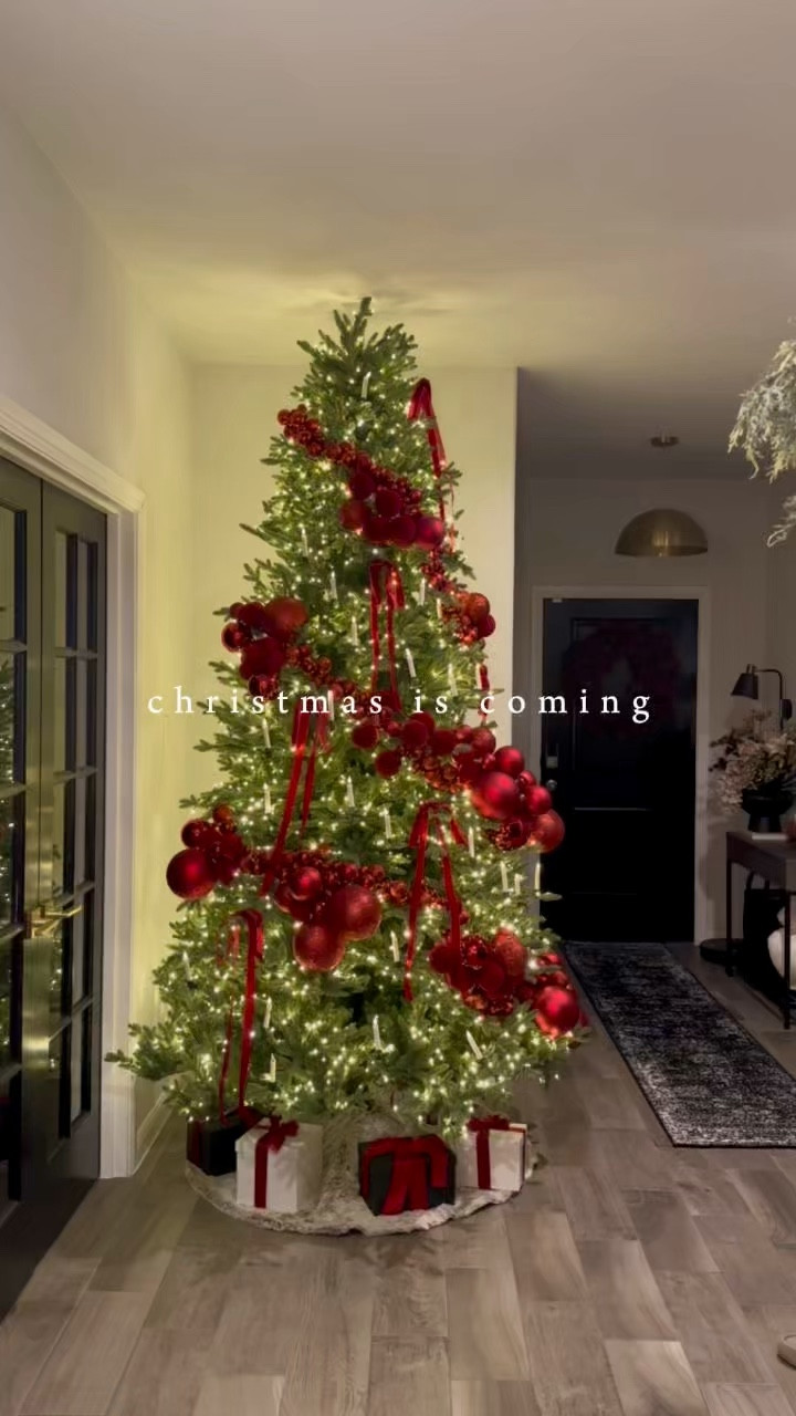 Red Christmas tree decorations, modern classic Christmas, Christmas tree candles, Christmas tree ribbon, ornament garland 

#LTKHoliday #LTKVideo #LTKHome
