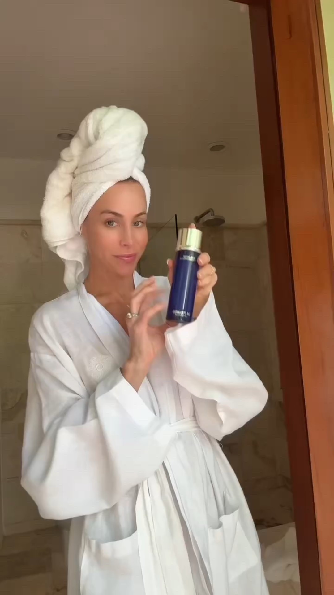 you had me at Liquid Lift 💫 silky texture that melts into your skin, supporting firmness, radiance, and elasticity. La Prairie’s Skin Caviar Liquid Lift leaves skin lifted, firmed, and nourished.

@saks @laprairie #saks #SaksPartner

#LTKBeauty #LTKGiftGuide #LTKHoliday