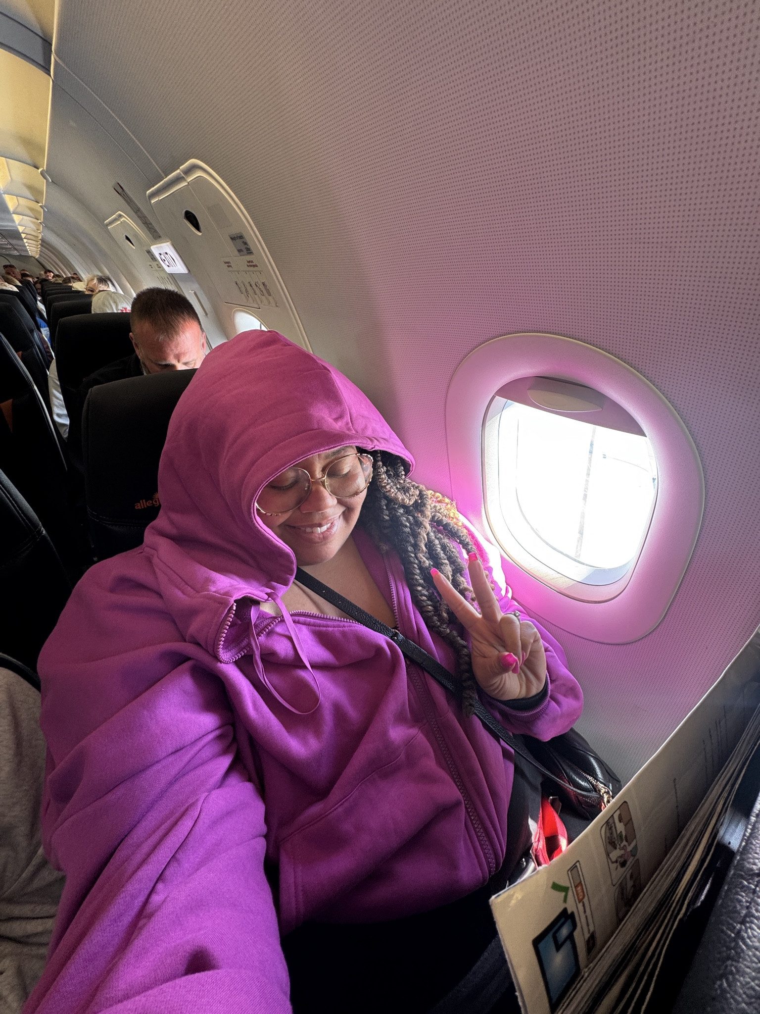 The comfiest hoodie! Wears oversized! Wearing a 1x!

Travel Day outfit, airport outfit


#LTKPlusSize #LTKTravel #LTKOver40