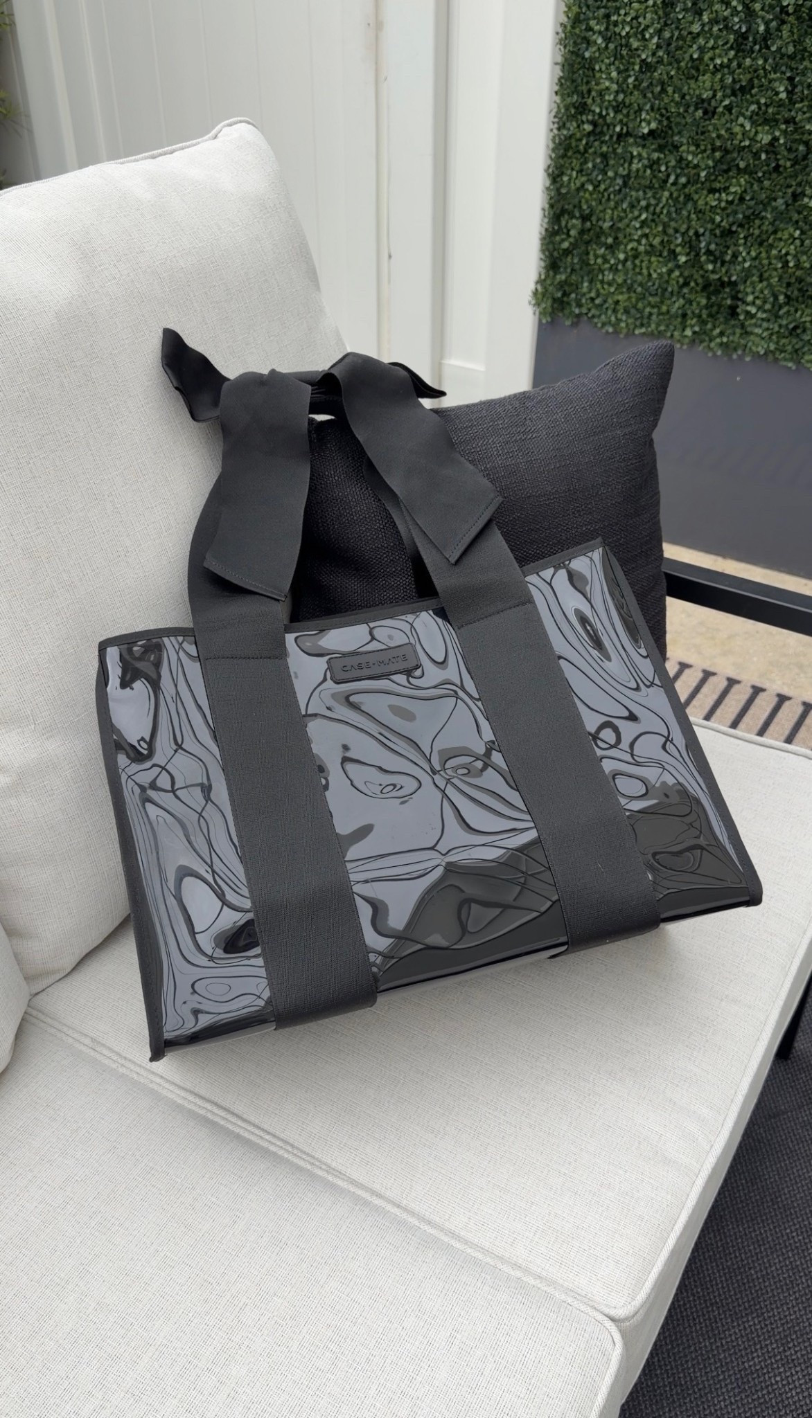 Case-Mate tote beach bag now 30% off