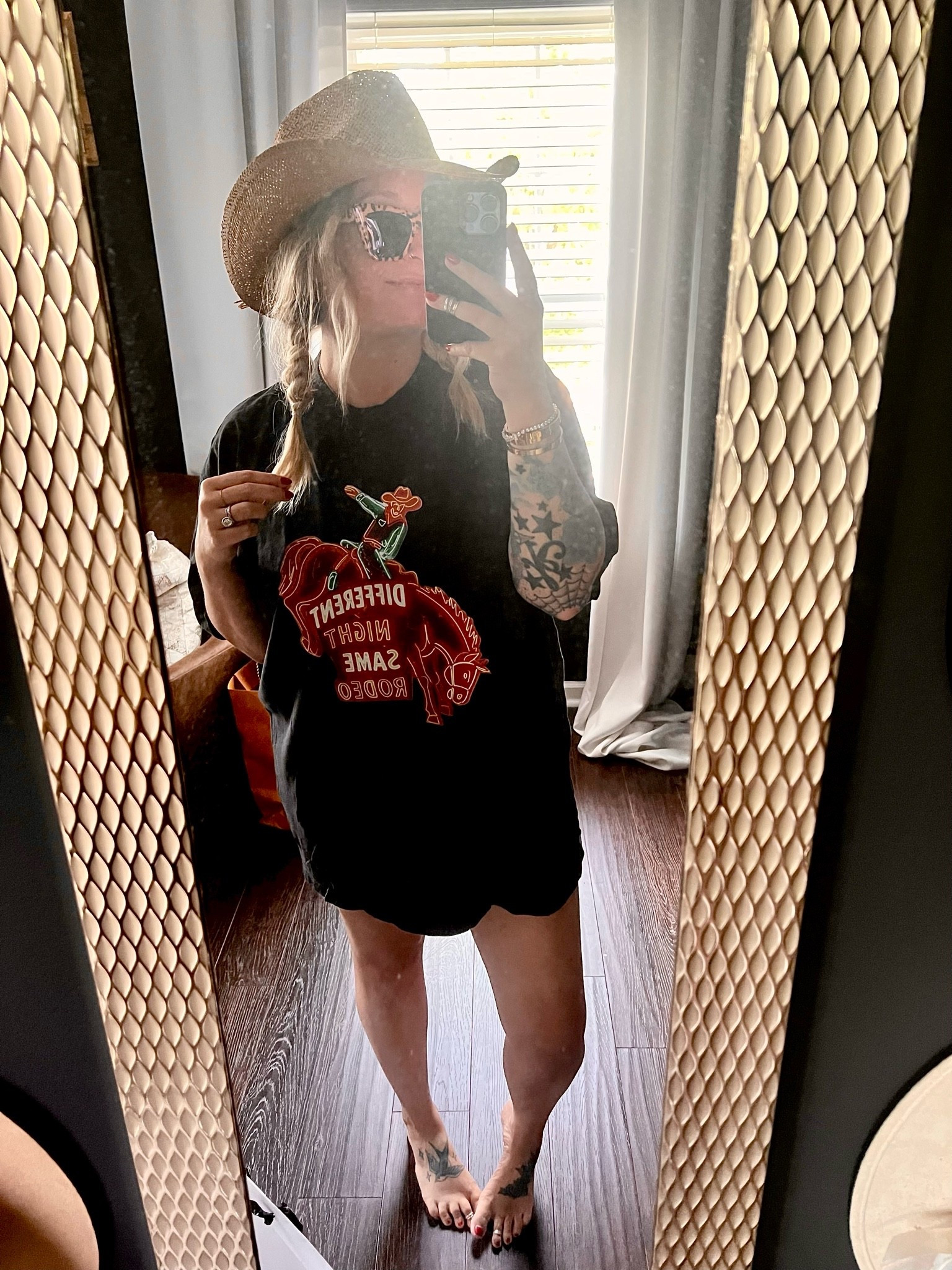 Top (wearing as a dress) XL

#LTKootd #LTKmomlife #LTKMidsize