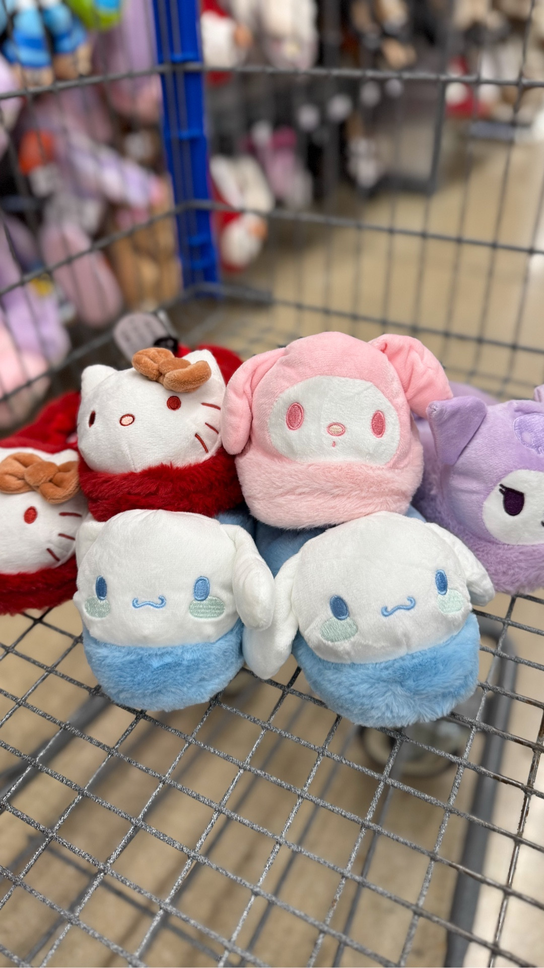 New Wonder Nation Sanrio Slippers for Girls at Walmartt

#LTKSeasonal #LTKShoeCrush #LTKKids