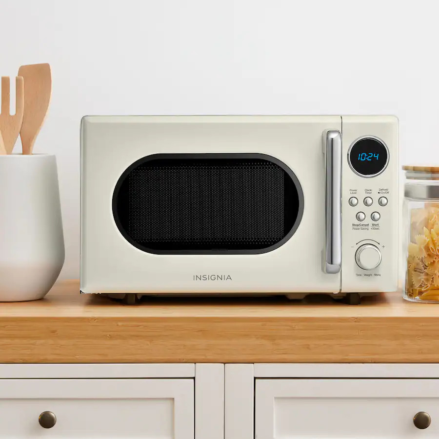 Insignia™ - .7 Cu. Ft. Retro Compact Microwave - Cream | Best Buy U.S.