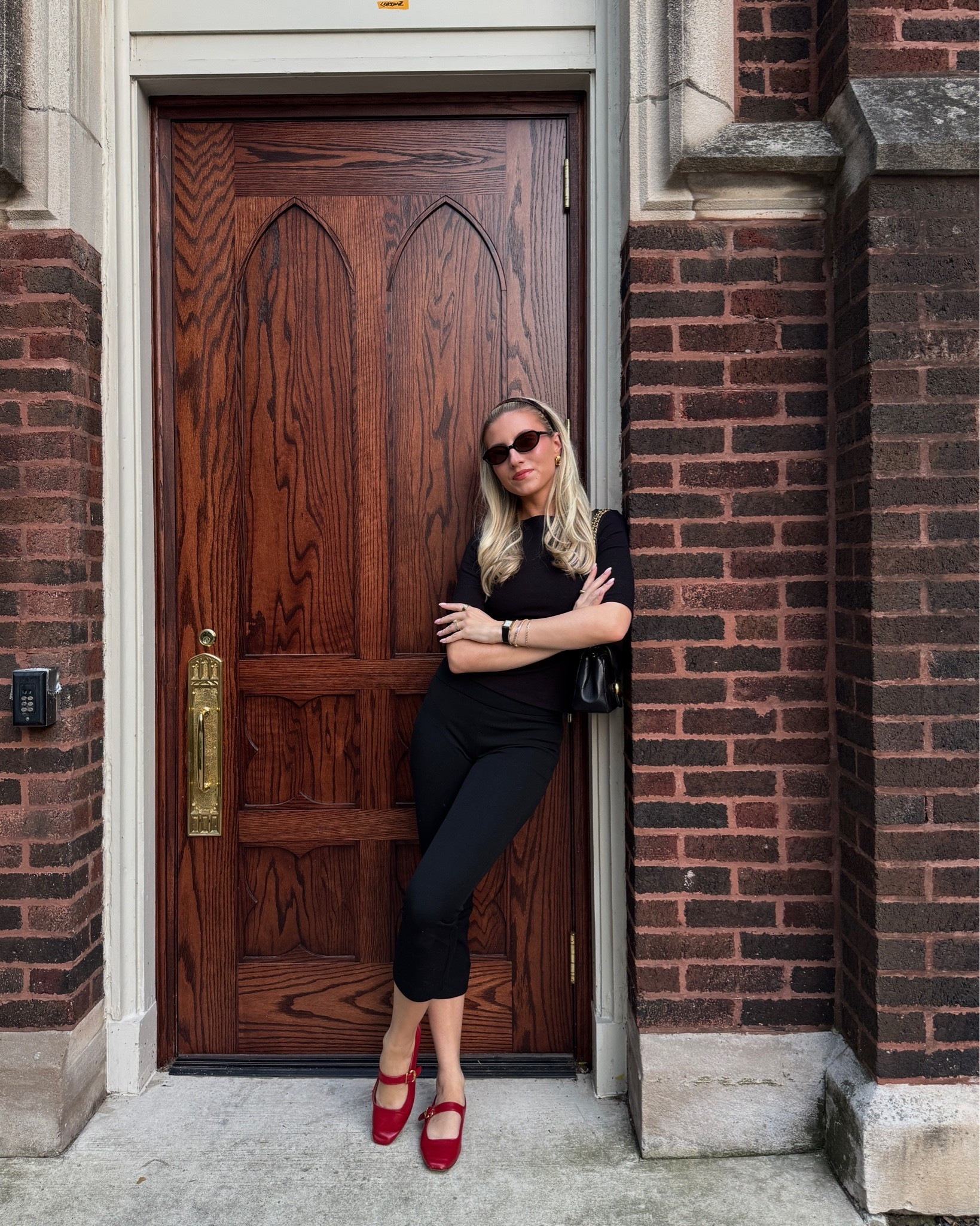 How I’m styling capris this summer 
#capris #summerstyle

#LTKgrwm #LTKootd