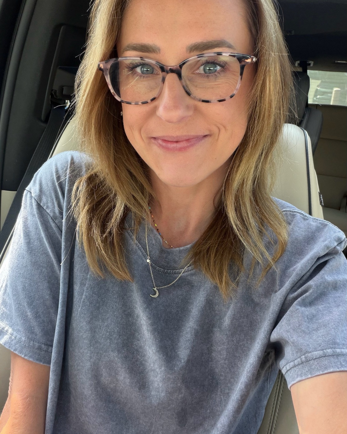 Been loving this comfy top for a casual outfit lately! Comes in tons of colors and sizes! I’m wearing my usual size S and love the slightly oversized fit 🤍

Casual Outfit | OOTD | Comfy Clothes

Come Stay Awhile, Amanda Vernaci

#LTKootd #LTKActive #LTKPetite