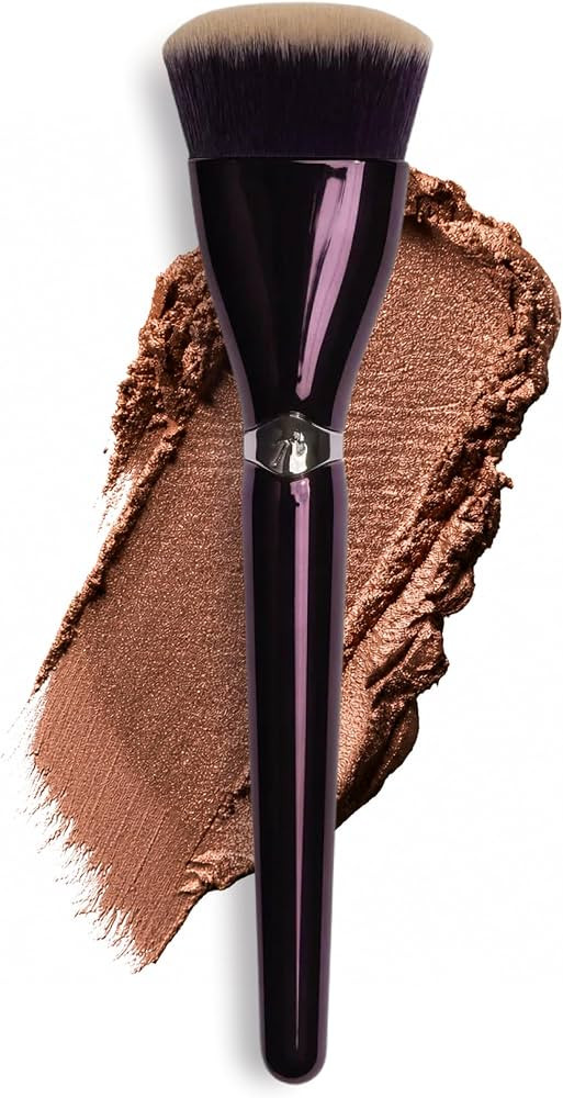 Anisa Beauty Buffing Bronzer Brush | Oval Dense Fibers for Sculpting, Blending & Contour Applicat... | Amazon (US)