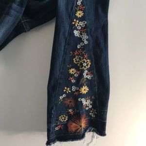Ashley Mason, Size0/24 Embroidered Flare Raw Hem  Jeans | Poshmark