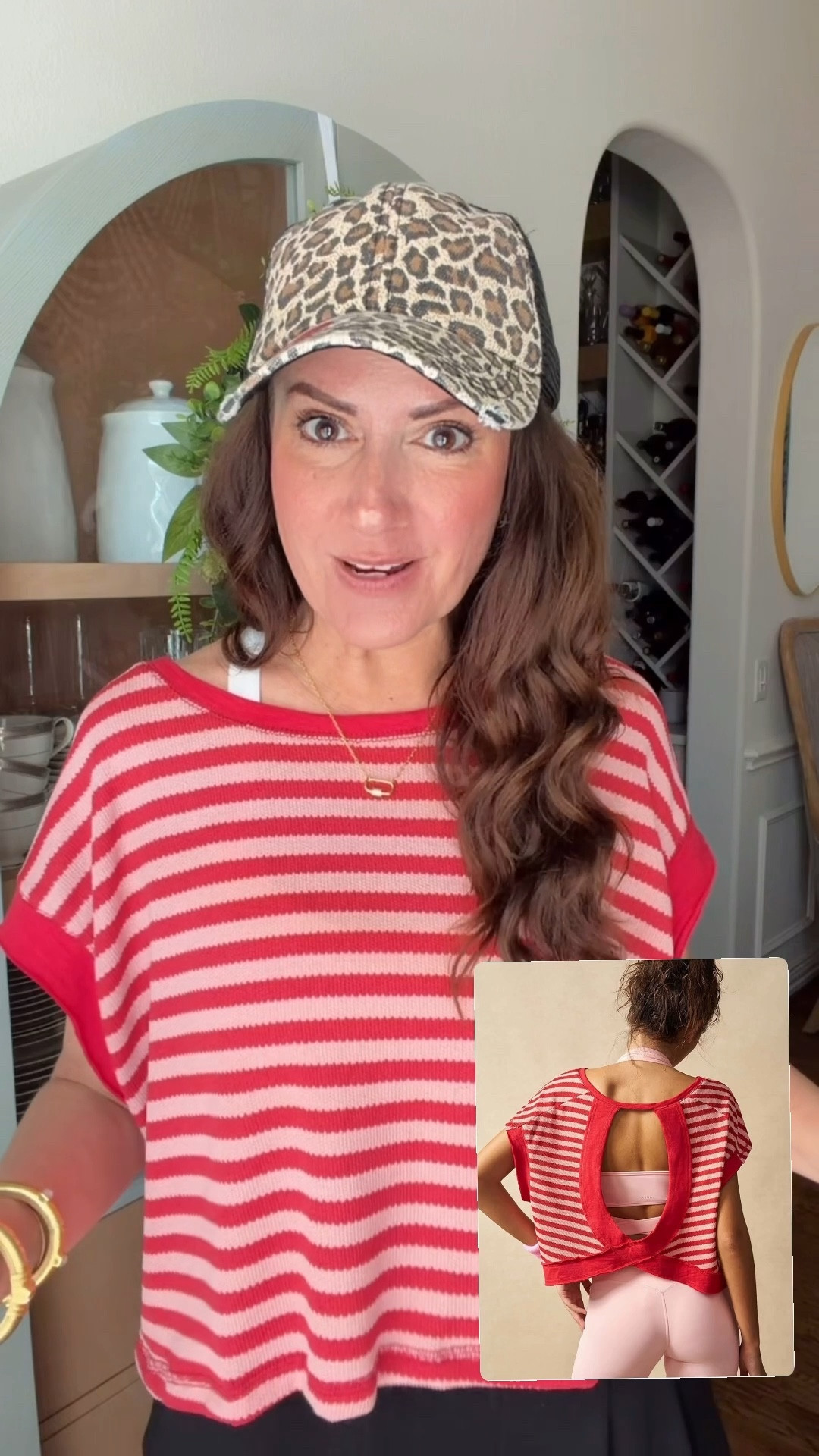 Cutest $15 Amazon top! 
.


#LTKSeasonal #LTKootd #LTKActive