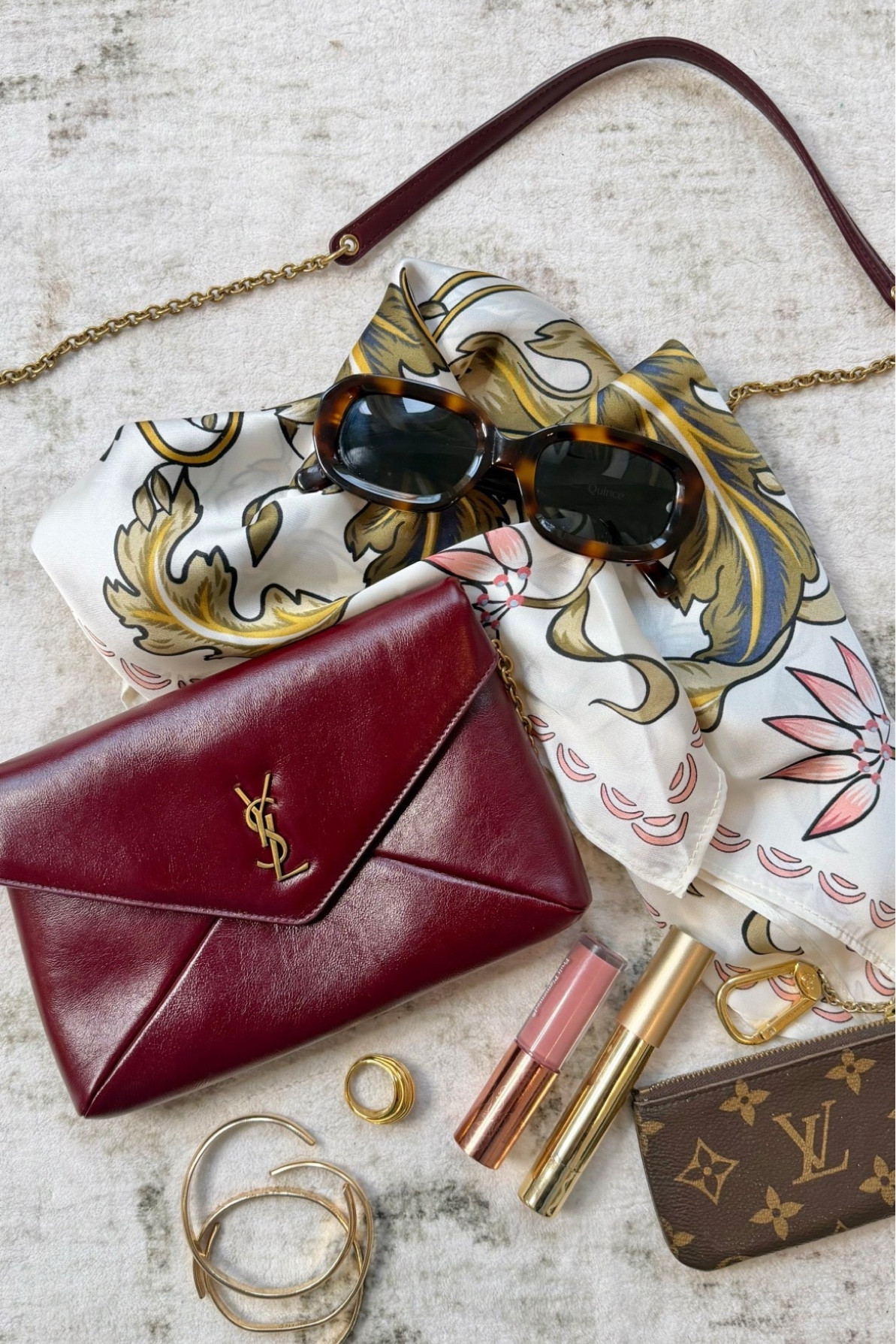 I love using @Vivrelle  to borrow designer handbags and accessories. The experience is perfect if I want to try out a bag before purchasing, or if I just want something different for a special event! Use code “LorenChandler” for your first month free🤍

#ad #vivrellepartner

#LTKootd #LTKgrwm #LTKmomlife