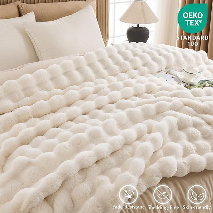 Cozy Faux Fur Throw Blanket for Couch-Warm Fuzzy Throw Blanket, Soft Plush Thick Bubble Blankets ... | Amazon (US)
