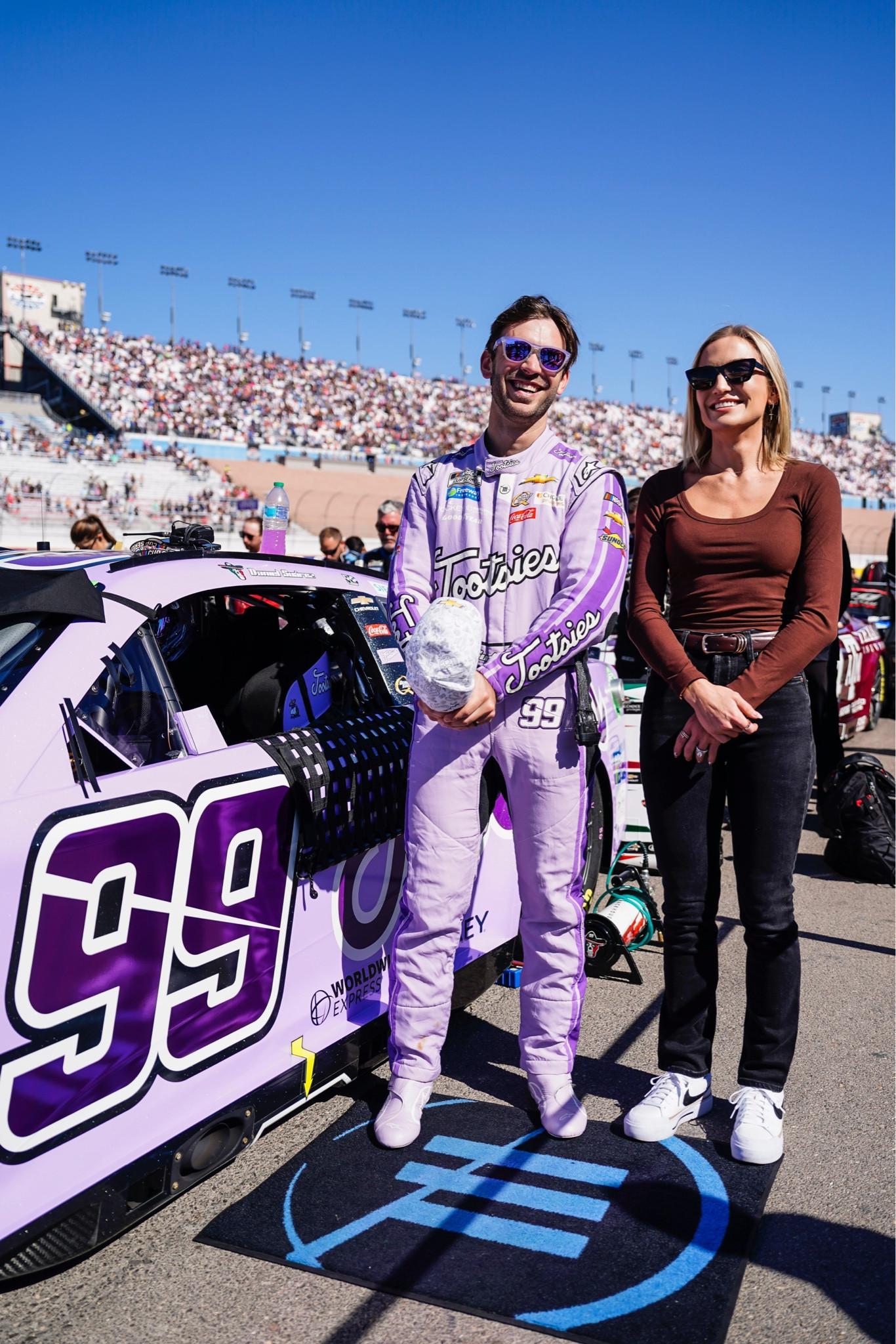 Comfy fit for the Las Vegas race! 🤎 I have all the Freya jeans from Agolde and these are one of my favourites! They size big so pick at least one size smaller than your usual size (mine is a size 23.) And this belt from Amazon is the best $16.99 you’ll ever spend! 😘

#LTKStyleTip #LTKShoeCrush #LTKFindsUnder100