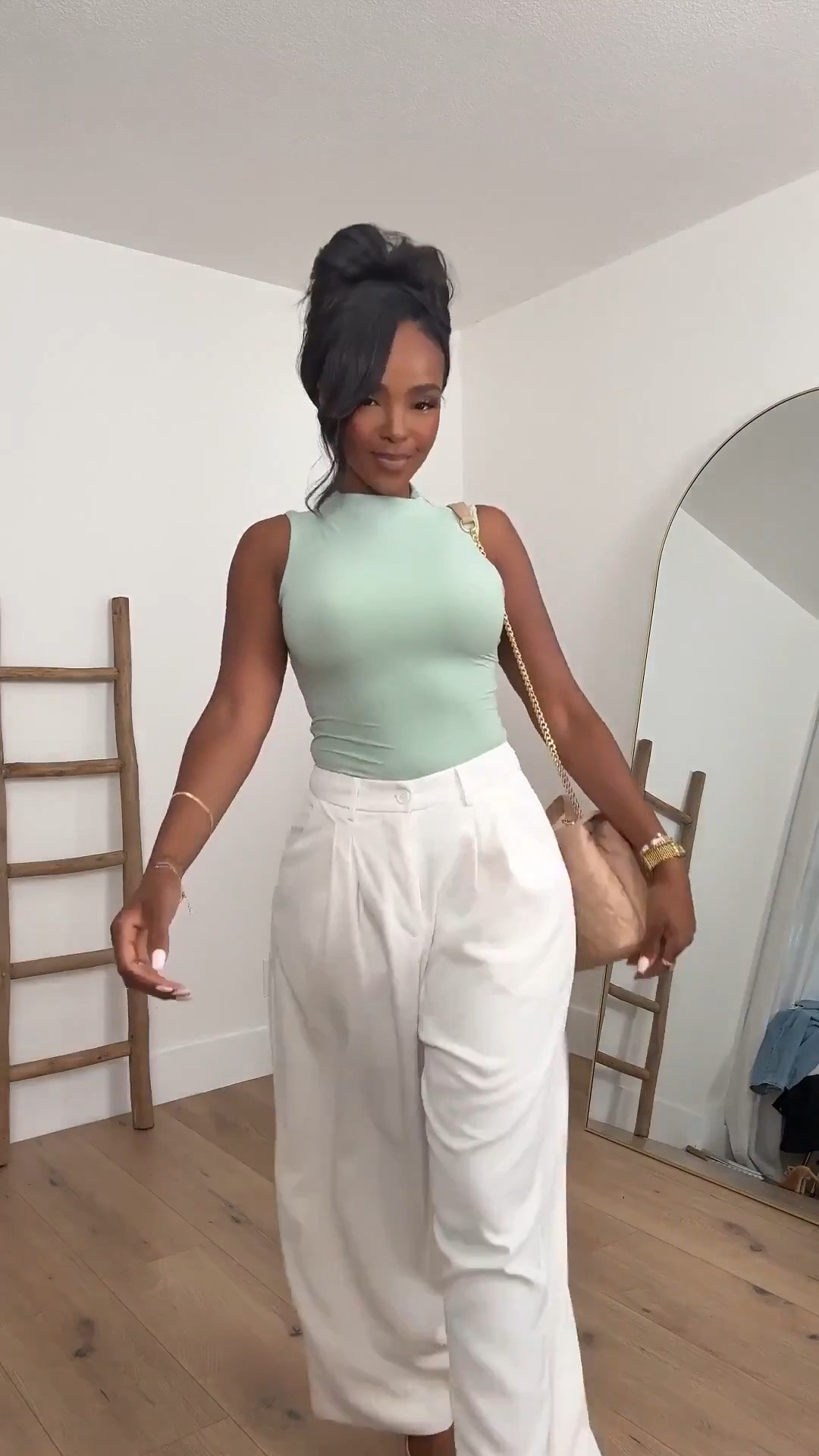 Scroll to shop! ✨ Everything from this look is linked below. 👇🏽    

Wearing: Size Small | 5’4” | 140 lbs  

📲   Download the FREE LTK app & follow me (@kirasfashionfinds) to shop all my daily finds.

#LTKootd #LTKPetite #LTKU
#LTKWorkwear