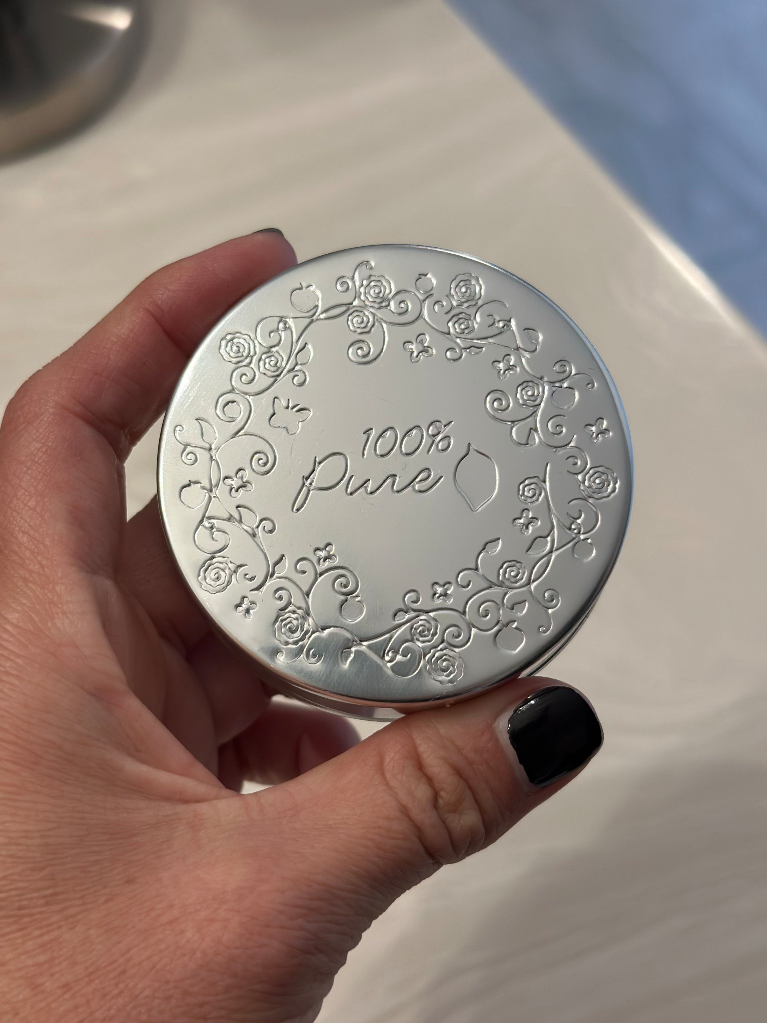 My favorite cream foundation! 🧡
Medium to full coverage… satin finish and made in the USA! 
I use this every single day! 
#foundation #makeup #creamfoundation #cleanmakeup #nontoxic #cleanliving #healthy 


#LTKWedding #LTKBeauty #LTKHome