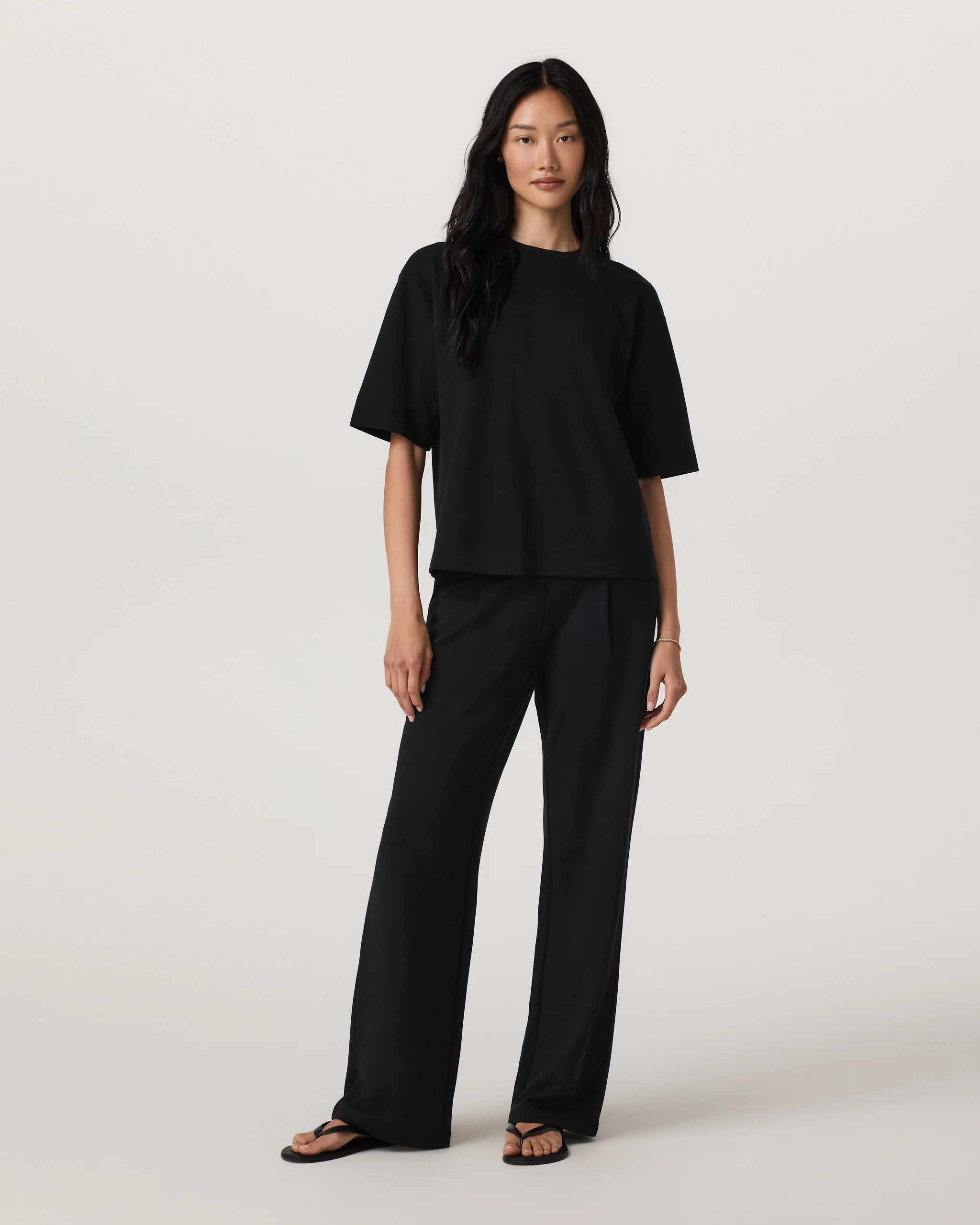 Maven Wideleg Pant | Women's Black Lounge Pants | Vuori | Vuori Clothing (US & Canada)