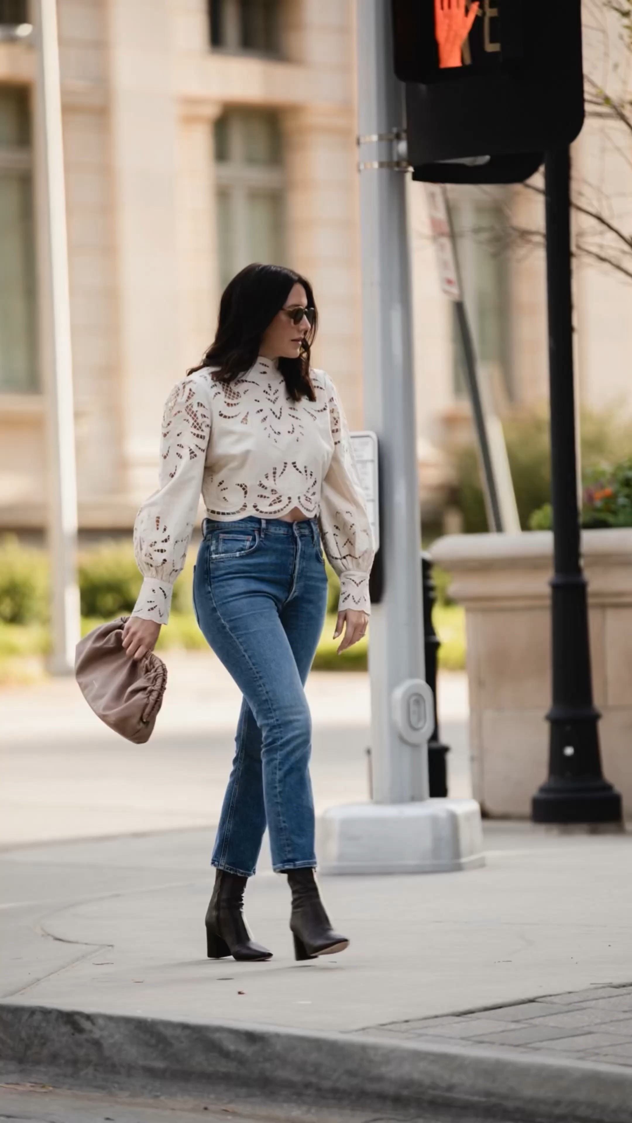 Fall outfit, jeans 25% off 

#LTKstyletip #LTKsalealert #LTKSeasonal