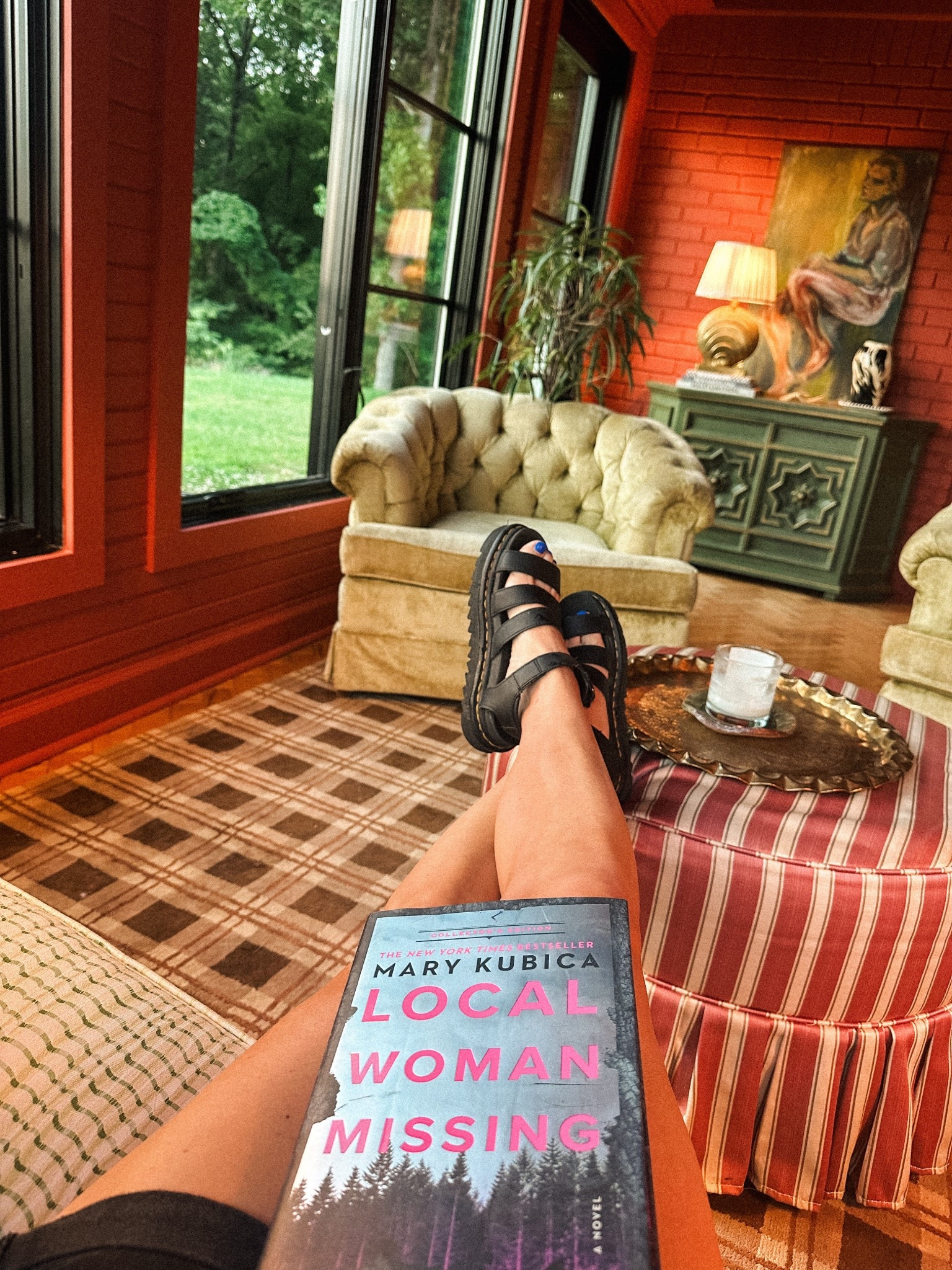 in my reading era big time 🤣finished this book in a few days. sooooo good, could NOT put it down. 