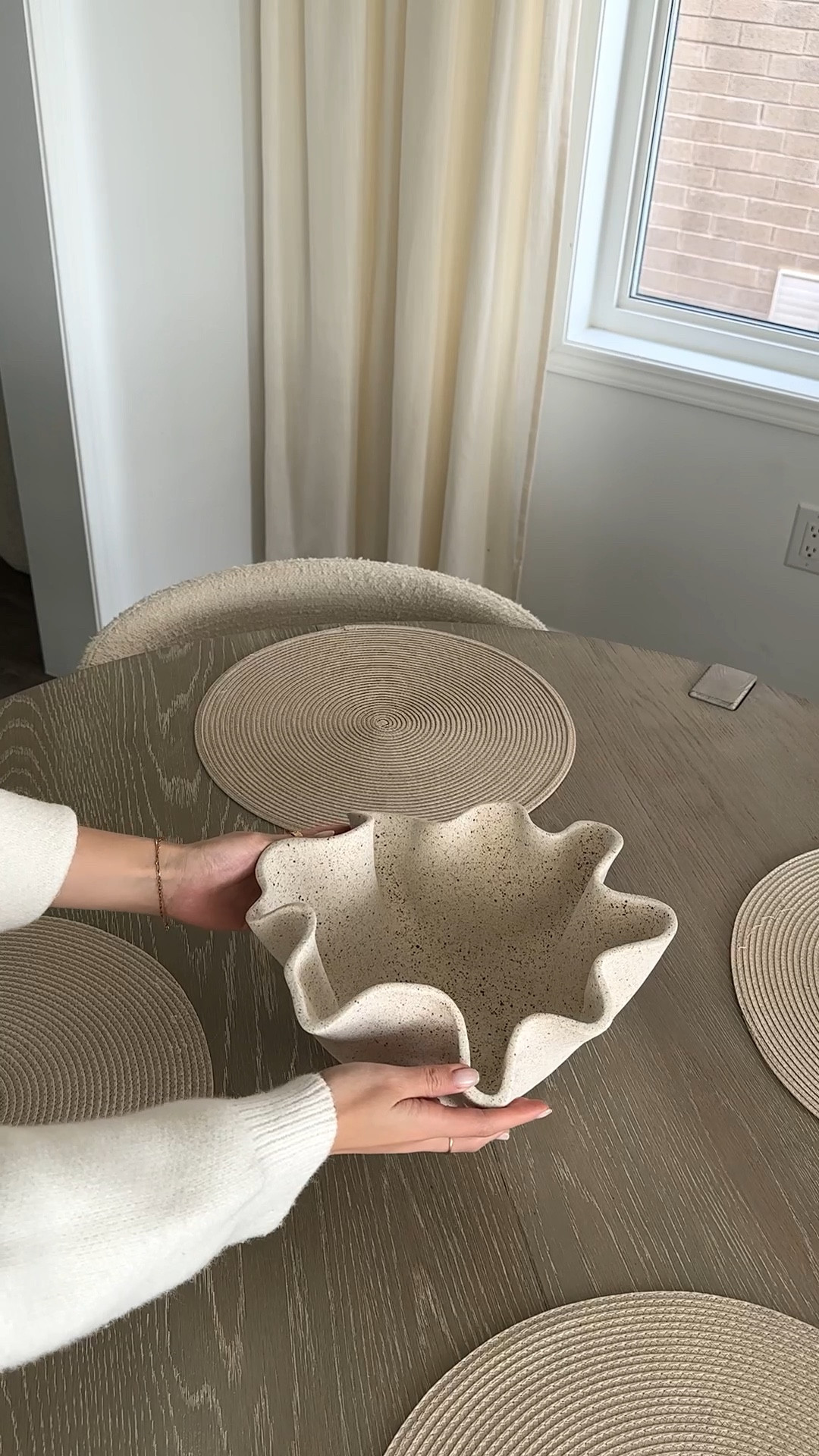 recent home decor finds 🤍

neutral home, home inspo, neutral decor, vases, candles, blanket, chrome 

#LTKhome