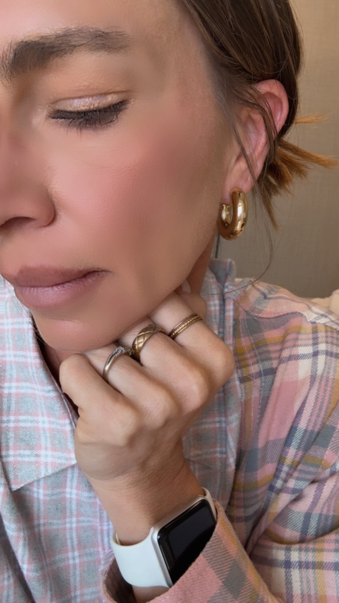At first I thought these gold hoops were doing way too much… now I literally can’t stop wearing them ✨  

Bonus? You get 24 pairs for $9.97.  They’re super lightweight, don’t drag your ears down, and the quality is actually so good. I’ve showered and sweat in them and they’re still holding up perfectly.  

Safe to say I’m obsessed 💛

#LTKootd