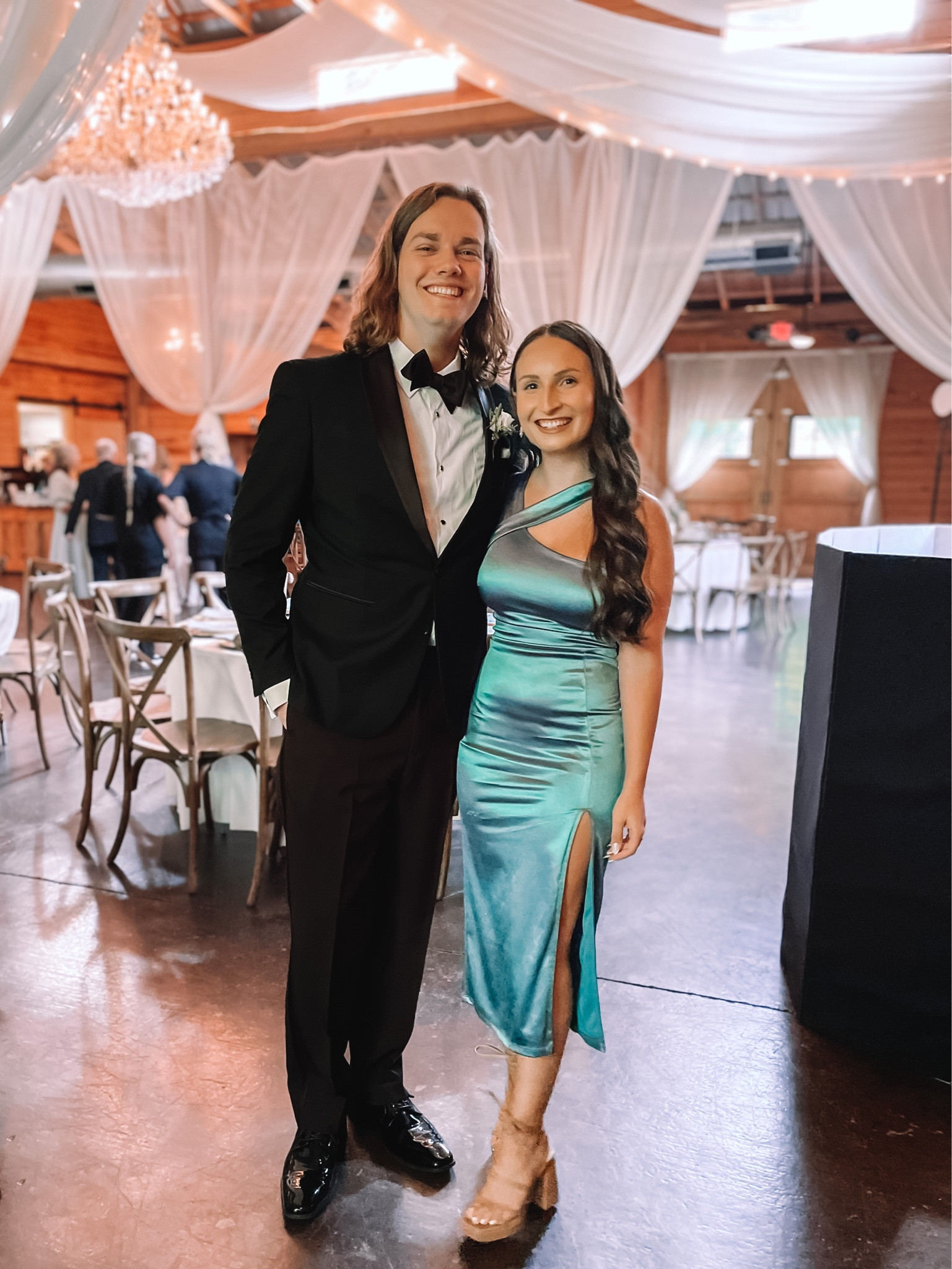 Satin midi dress - true to size (XS)


#LTKunder50 #LTKunder100 #LTKwedding