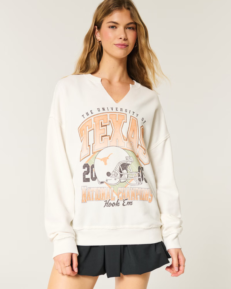 Oversized University of Texas Graphic Notch-Neck Sweatshirt | Hollister (US)