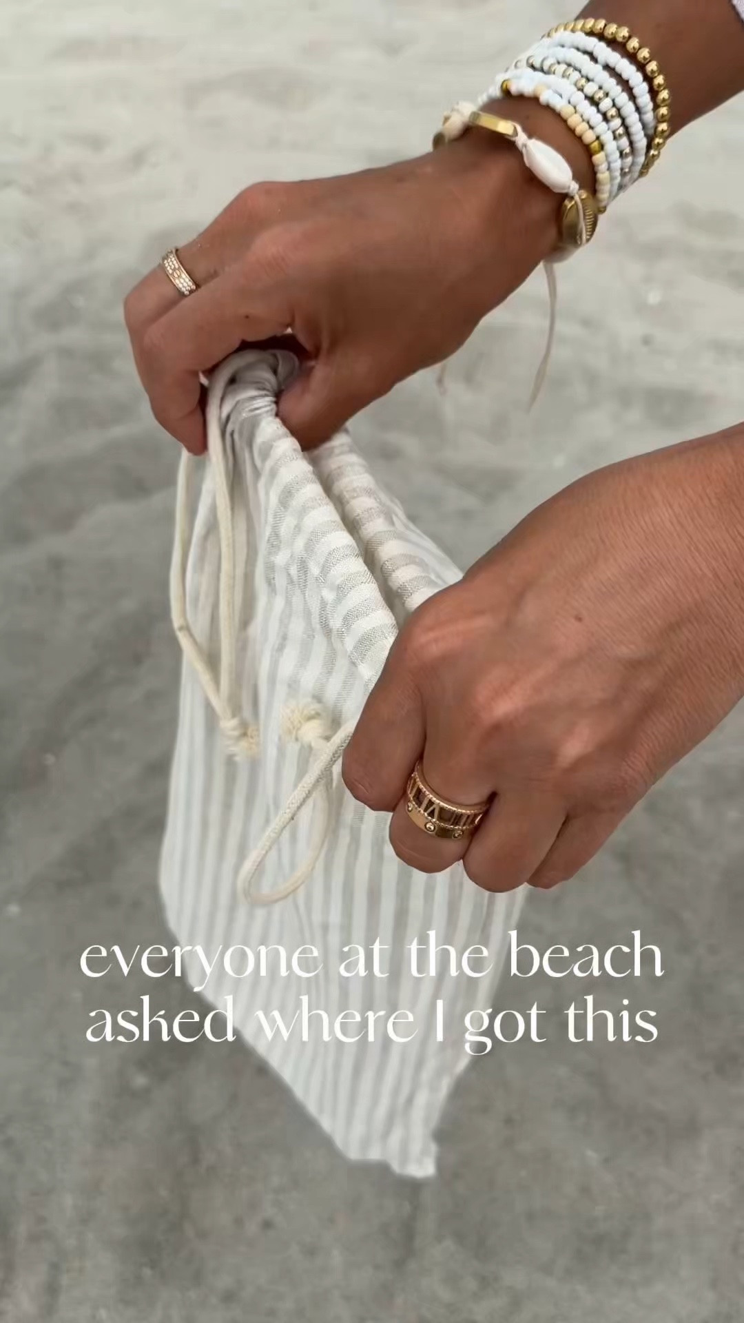 comment BEACH PILLOW and i’ll send you the link 🤍

I thought this was one of those amazon gadgets i’d use once and forget about… but now it comes to every beach day with me ☀️

it keeps your head out of the sand, supports your neck, and somehow makes laying on the beach way more comfortable.

#beachessentials #amazonfinds #summerfavorites #beachday #vacationmusthaves