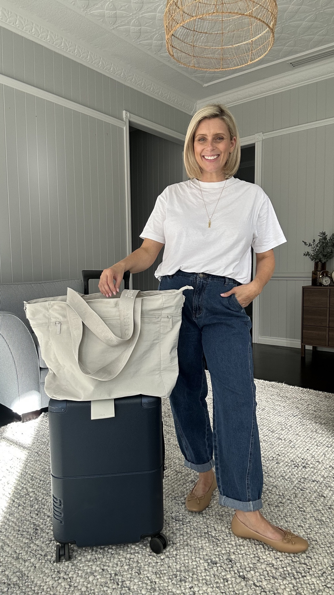 I bought it, it’s great, so if you’re travelling soon and in need of a new bag, check it out.

#LTKaustralia #LTKtravel #LTKbag