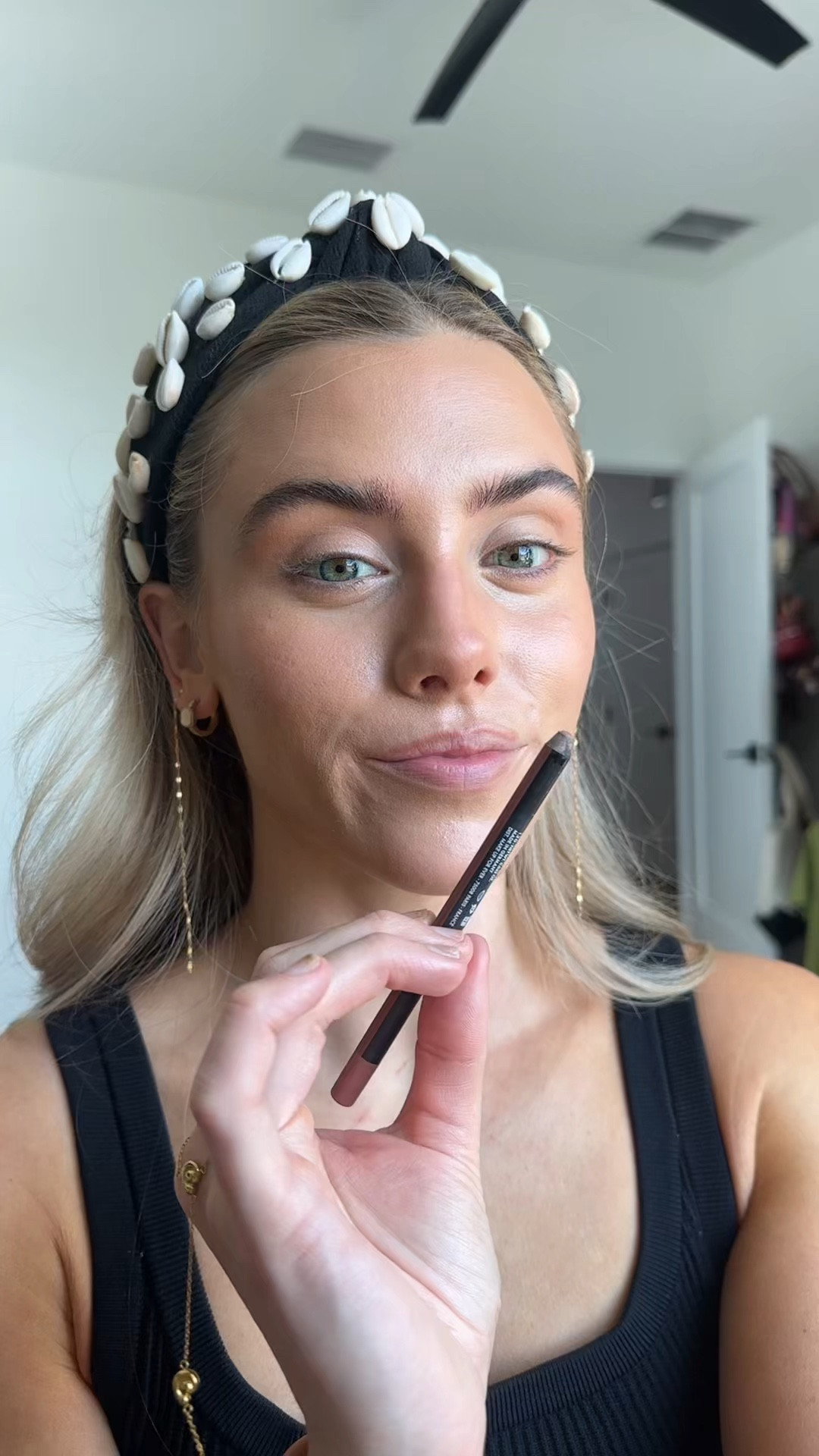 MAKE UP FOR EVER Artist Color Pencil Extreme Smudge-Proof Lip Liner shade anywhere caffeine and OLEHENRIKSEN Pout Preserve Hydrating Peptide Lip Treatment shade citrus sunshine @ulta @Sephora @makeupforever 

#LTKgrwm #LTKselfcare #LTKBeauty