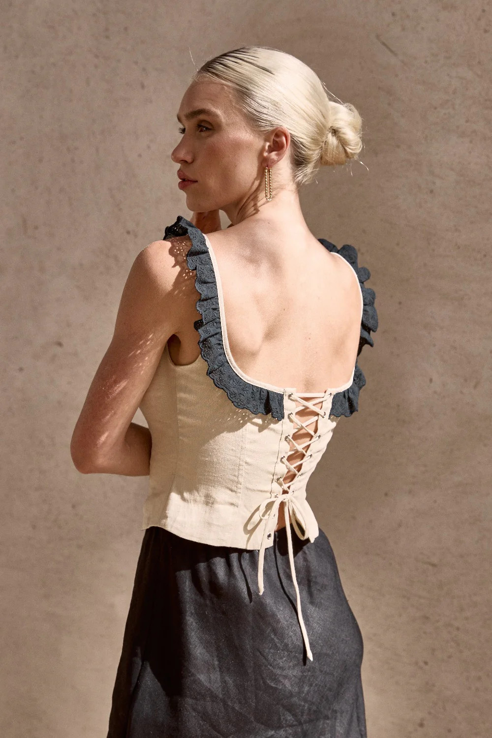 De La Luna Linen Top Natural | VRG Grl