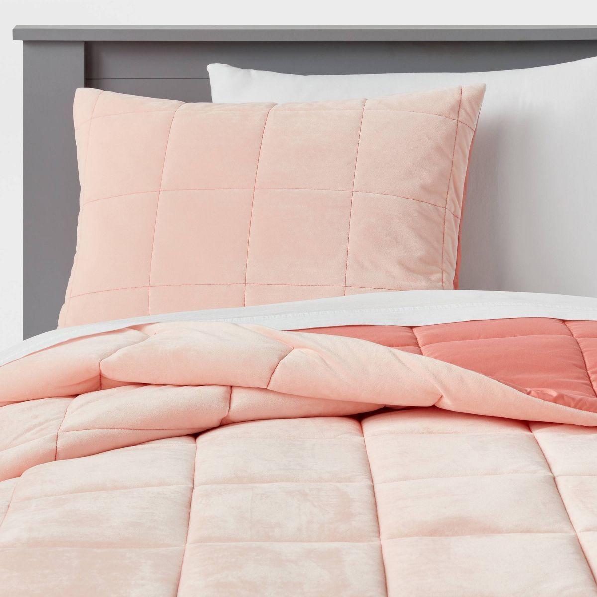 Twin Kids' Comforter Set Windowpane Velvet Pink - Pillowfort™ | Target