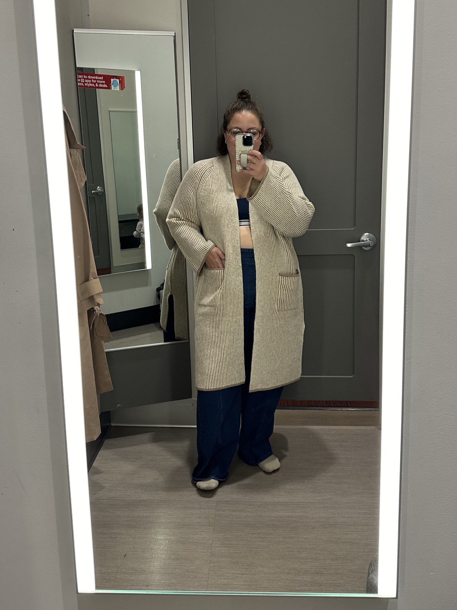 25% off at Target! 

Wearing 1x and it’s a perfect fit! 

Jeans size 18 

bust 44  //  waist 39  //  hips 54 

#LTKMidsize #LTKPlusSize #LTKSeasonal