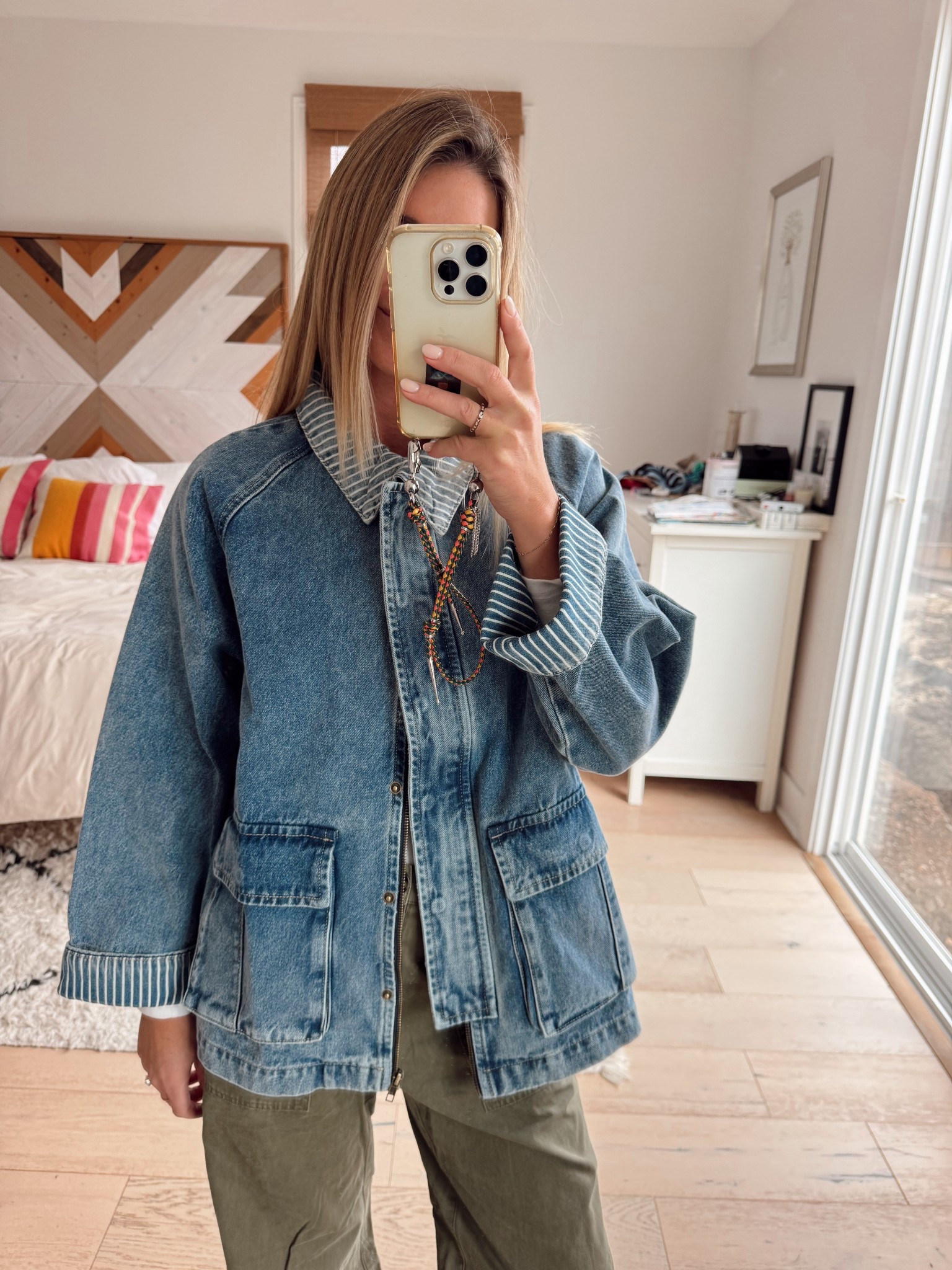 Denim jacket with striped details 

#LTKdayinmylife #LTKSeasonal #LTKmomlife