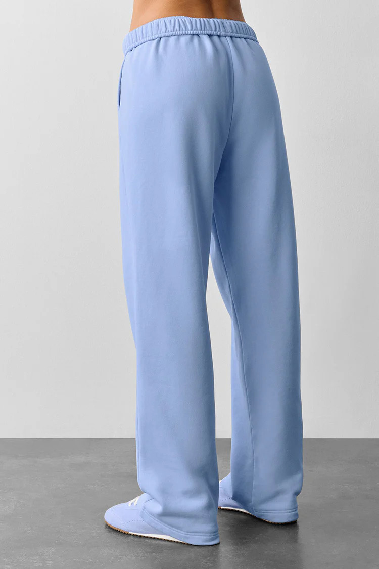 Accolade Straight Leg Sweatpant | Alo Yoga (US)