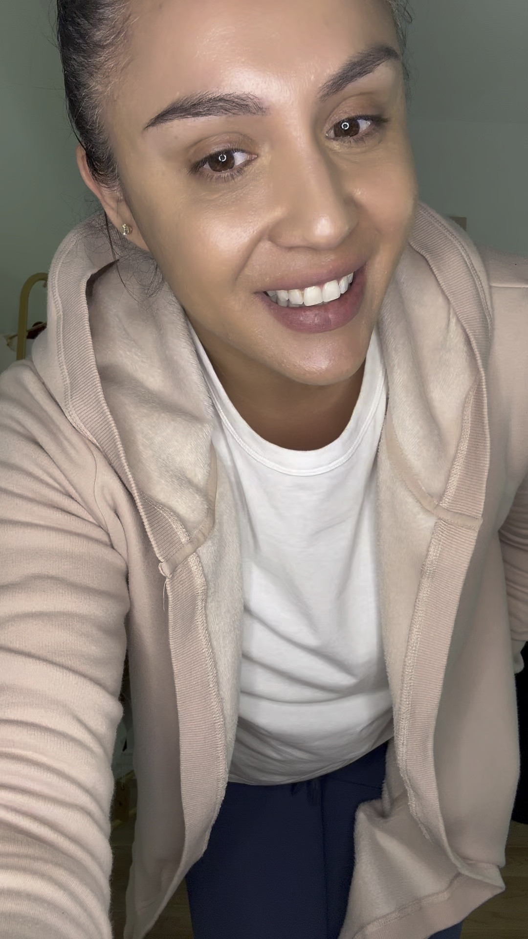 Staying comfy and productive in my favorite athleisure outfit while working from home! 🏡💼✨ #WorkFromHomeStyle #Athleisure #ComfortAndProductivity #WFHOutfit #CozyAndChic

#LTKWatchNow #LTKActive #LTKWorkwear