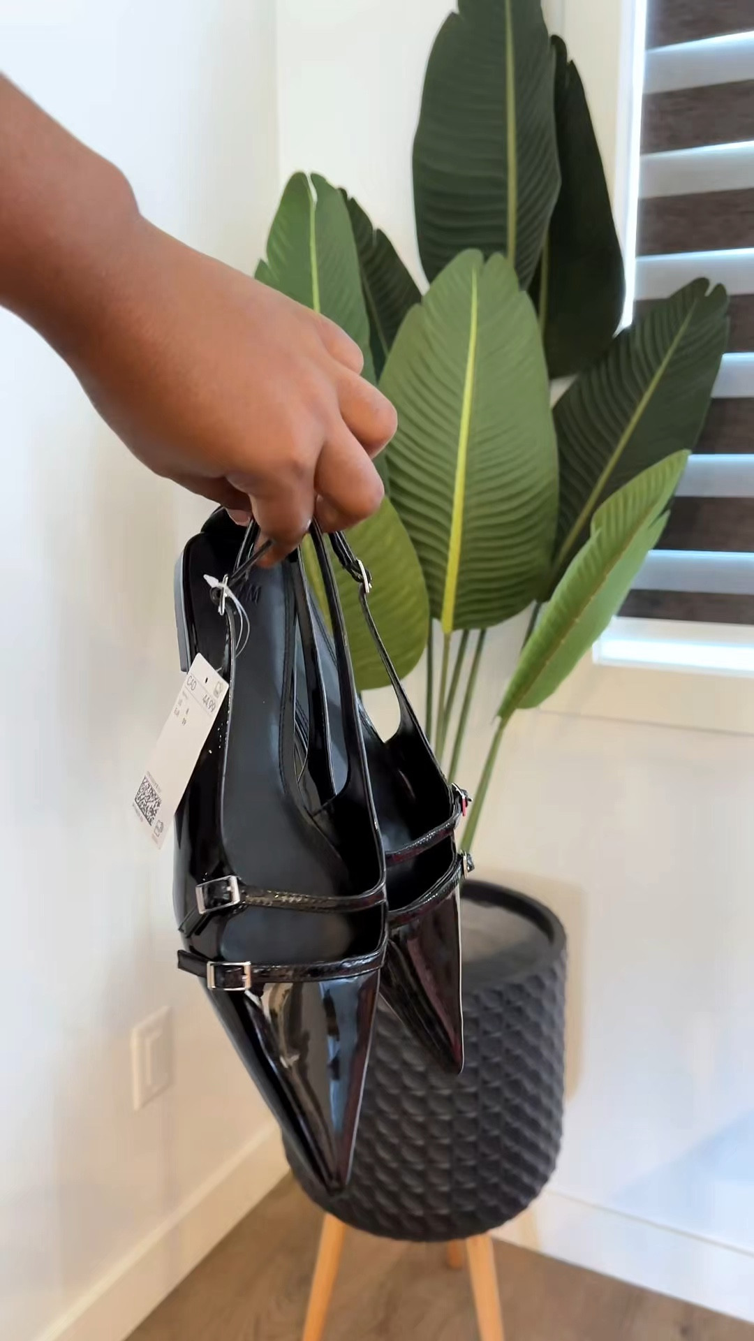 Pointed flats. Summer flats  

#LTKcanada #LTKstyletip #LTKdresses