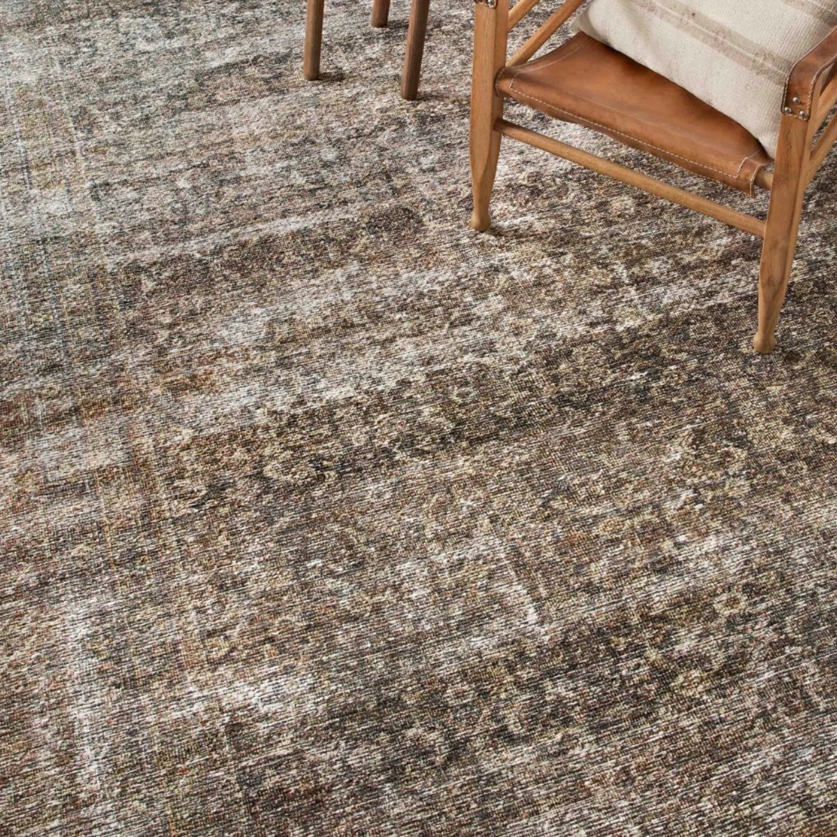 Primary bedroom rug 

#LTKHome