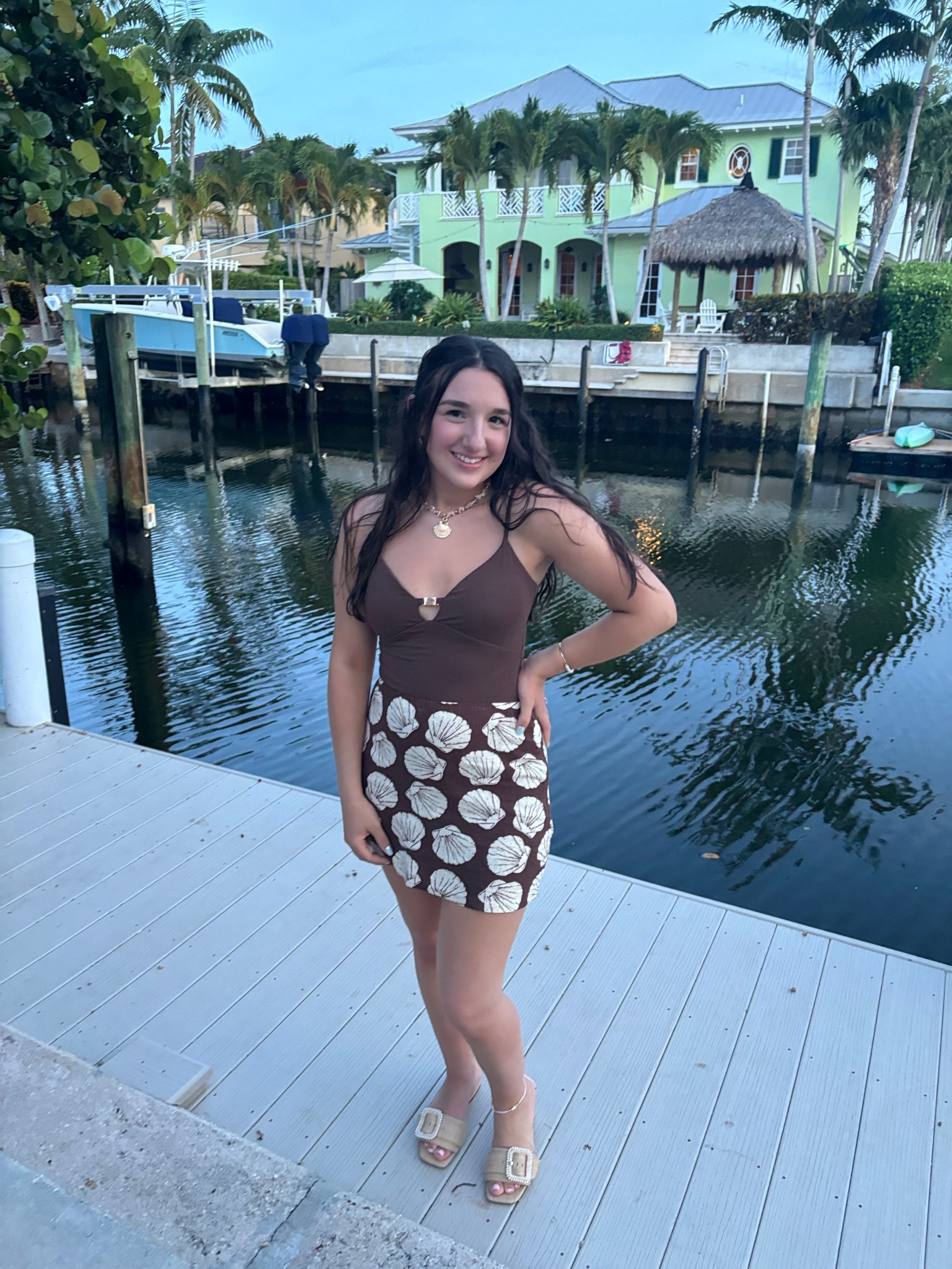 Abercrombie Bra Free Collection #summeroutfit #seashells

#LTKFindsUnder100 #LTKStyleTip #LTKSaleAlert