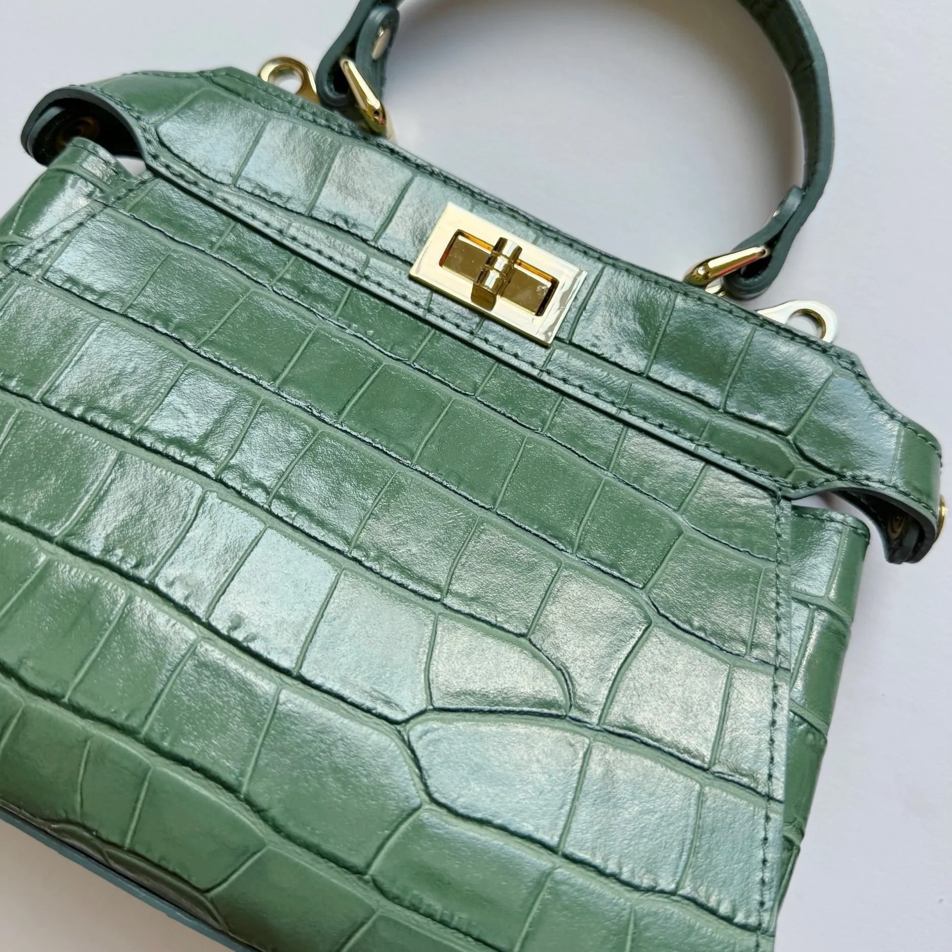 Sage Green Croc Embossed Leather Flip Lock Bag | Colores Collective