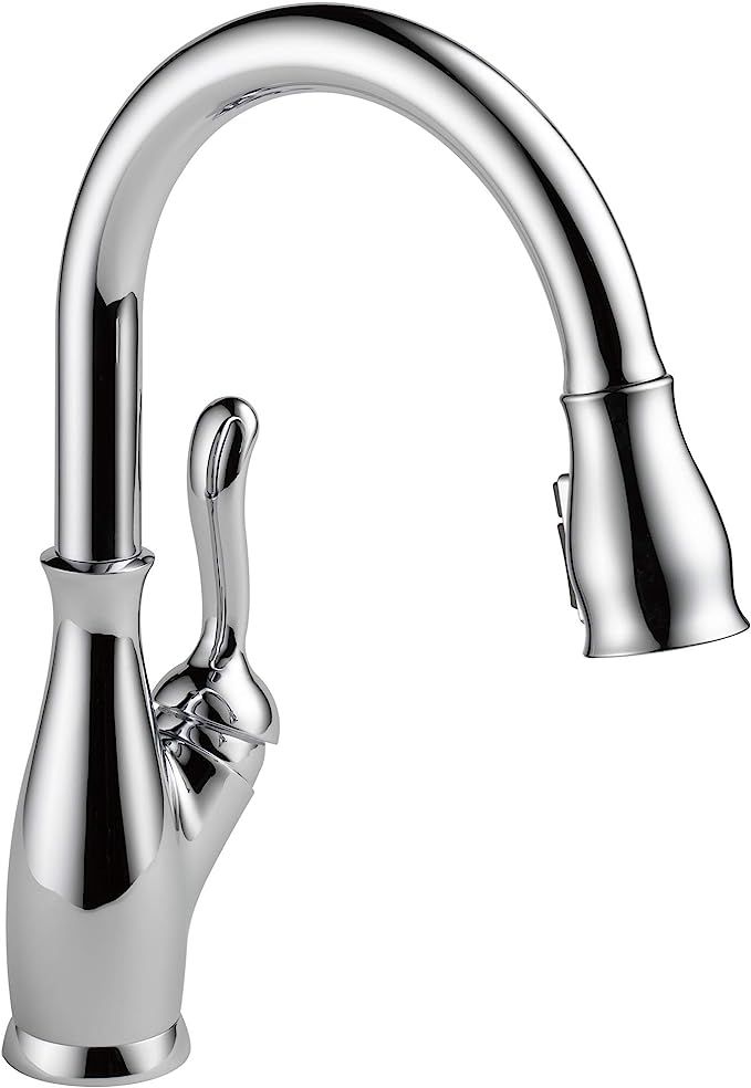 Delta Faucet Leland Pull Down Kitchen Faucet Chrome, Chrome Kitchen Faucets with Pull Down Spraye... | Amazon (US)
