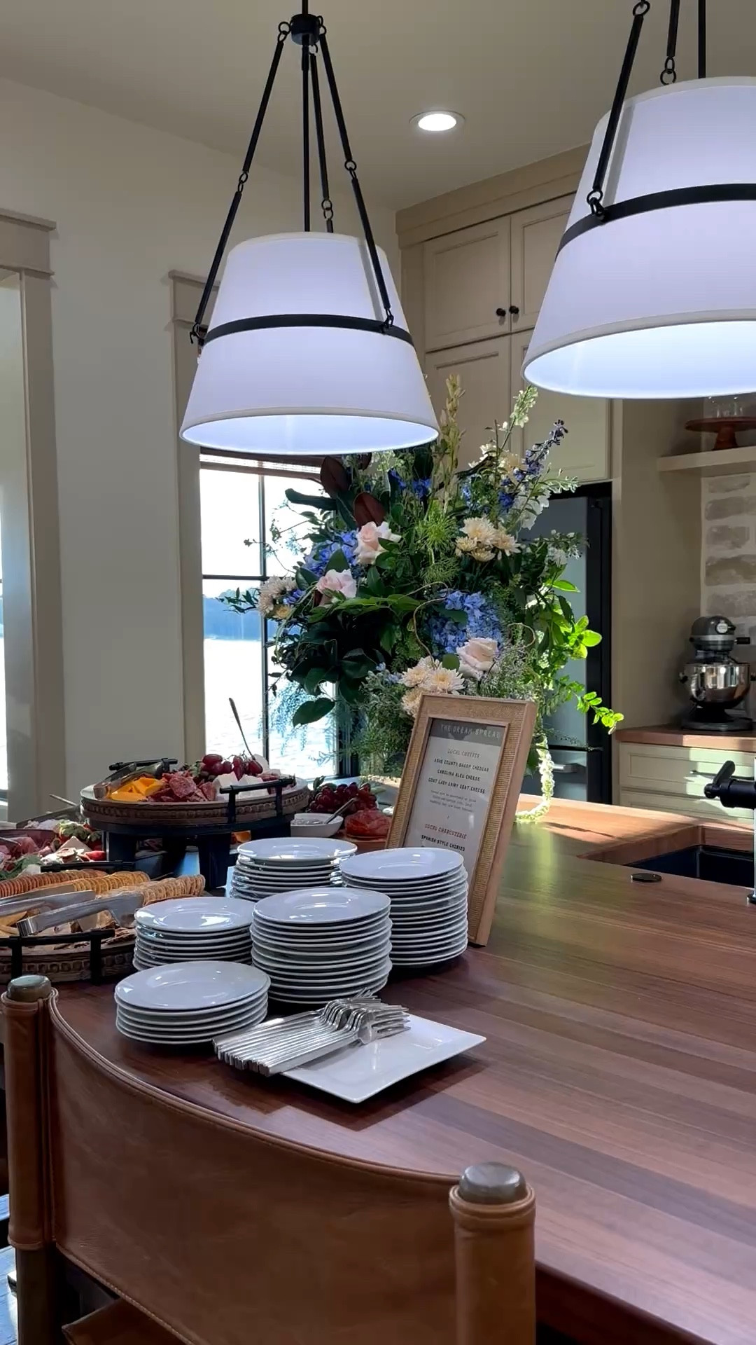 The WAY DAY sale ends tonight @Wayfair 
Free shipping and up to 80% off


#LTKSaleAlert #LTKSeasonal #LTKHome