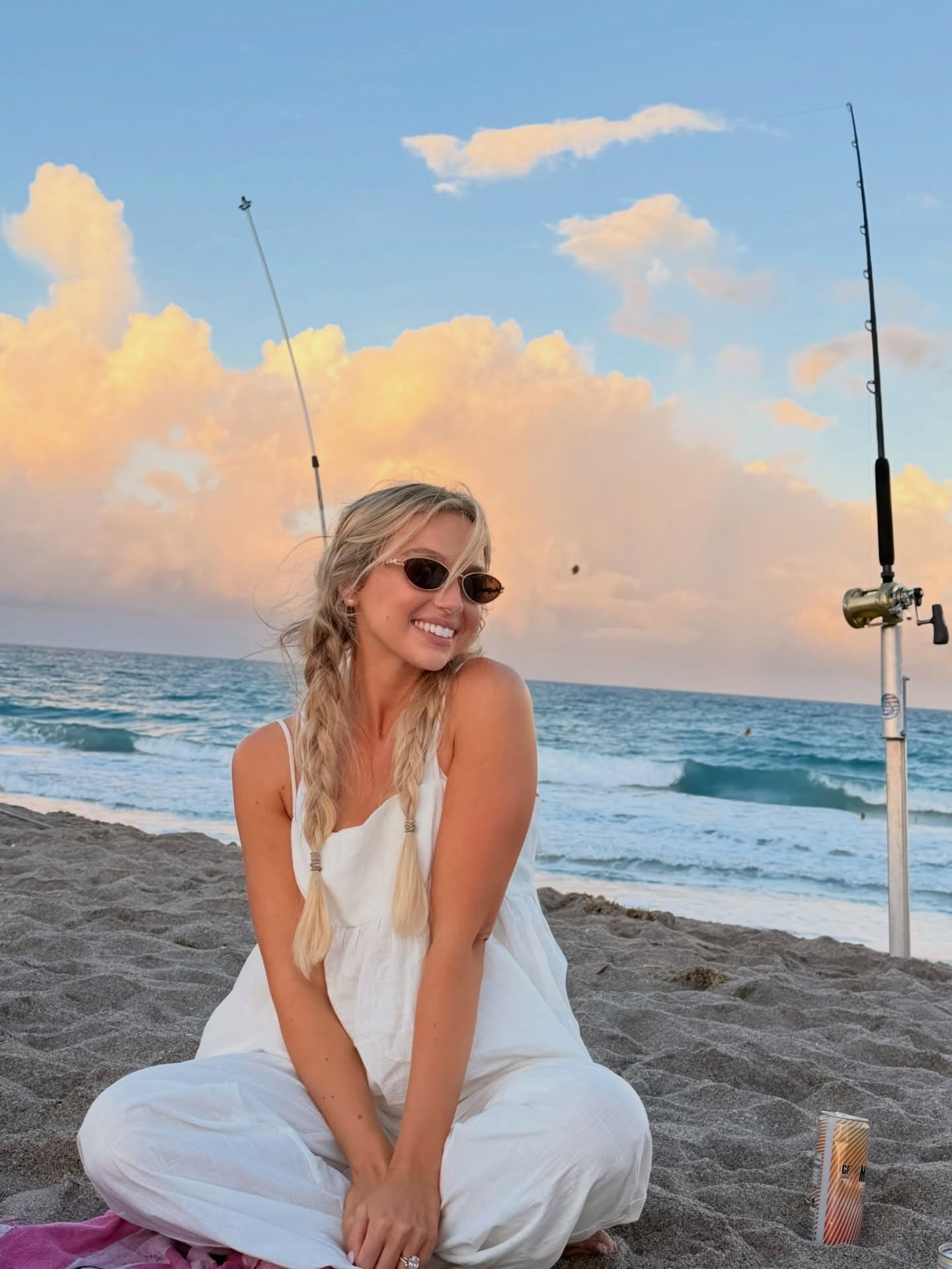 From the day after our wedding 💒 shark fishing at the beach with family & friends 💕 wearing @showpo 

#showpo #sharkfishing #fishing #jupiter
