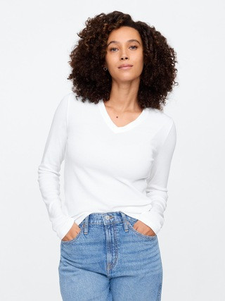 Favorite V-Neck T-Shirt | Gap Factory