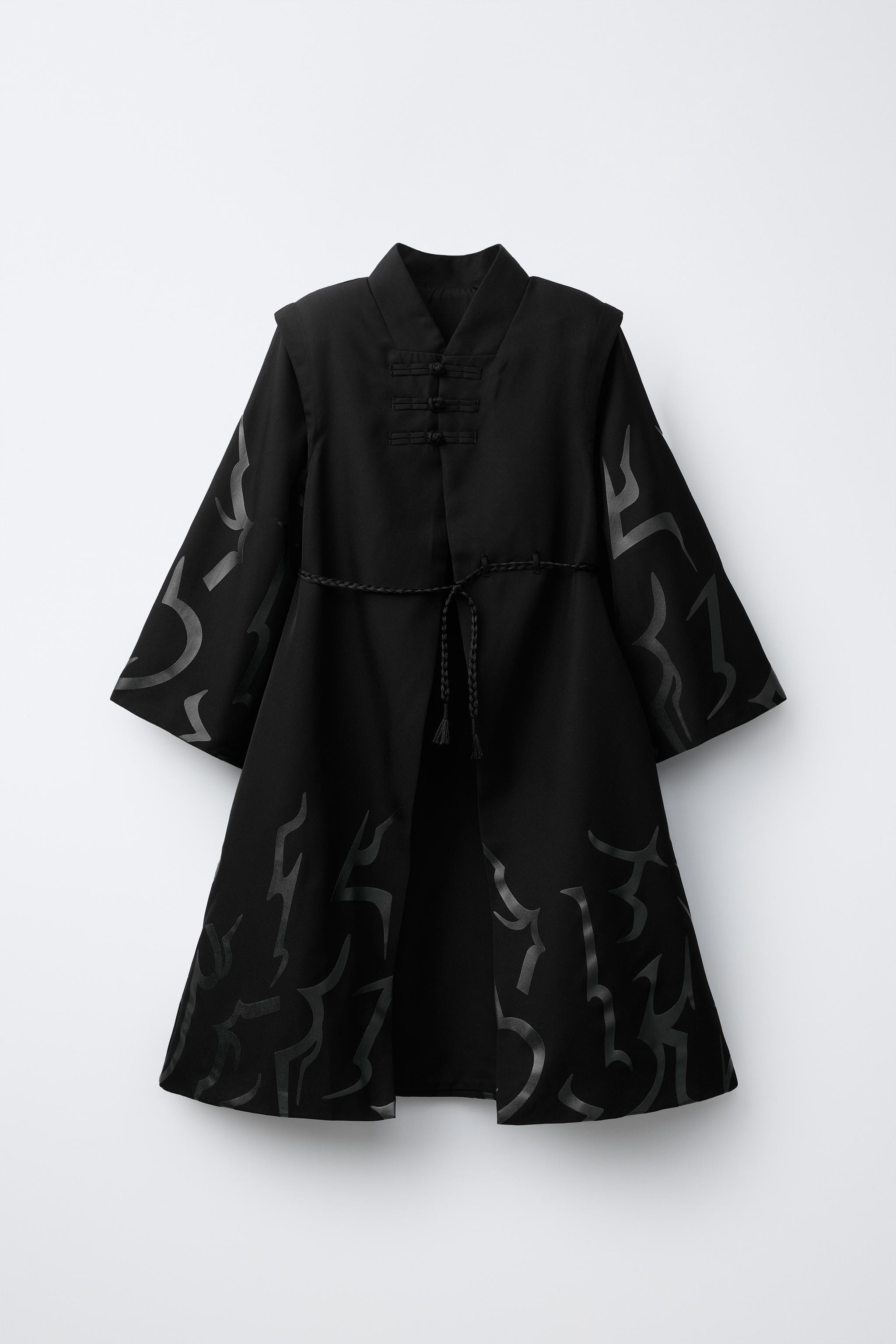 KPOP DEMON HUNTERS\u2122 NETFLIX \u00a9 COSTUME CAPE | Zara UK