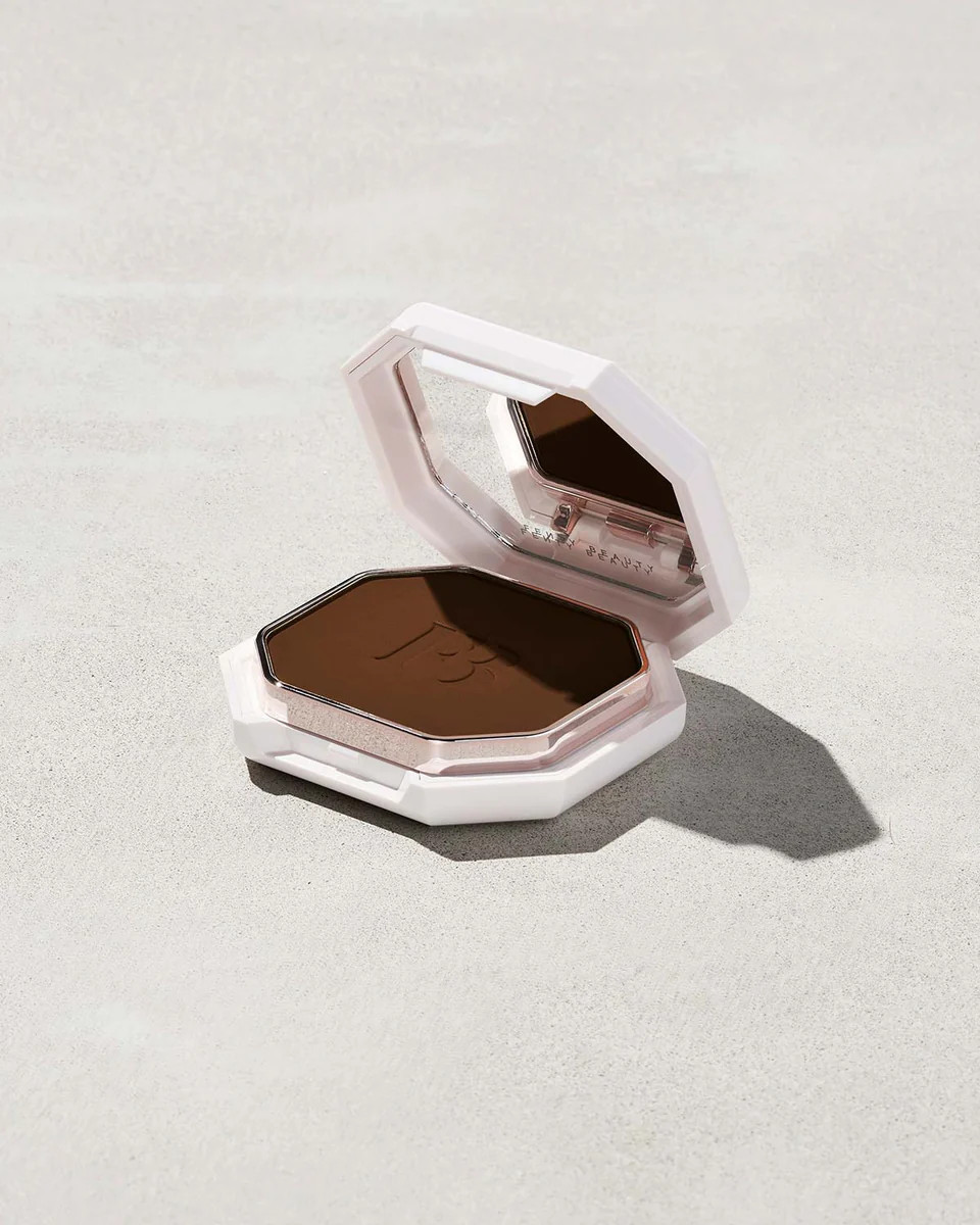 Pro Filt'r Soft Matte Powder Foundation — #490 | Fenty Beauty