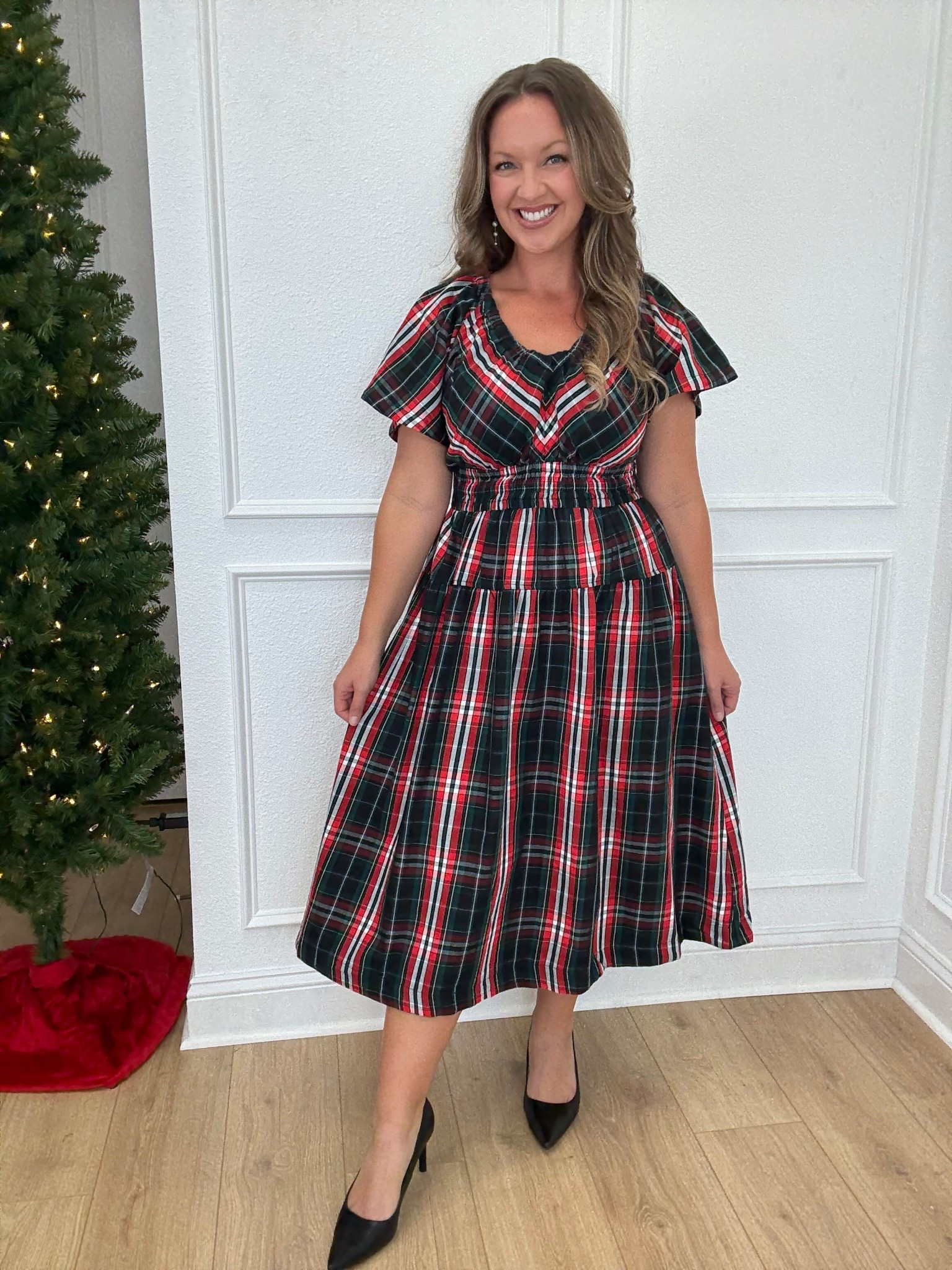 Walmart Holiday Dress under $35! This dress is plaid perfection and so figure flattering! I am 5’5” , Size 8/10  wearing size Medium. 
#holidaydress #christmasdress #walmartdress #walmartfashion #walmartstyle , holiday dress, Christmas dress, Walmart fashion, plaid dresss

#LTKHoliday #LTKSeasonal #LTKFindsUnder50